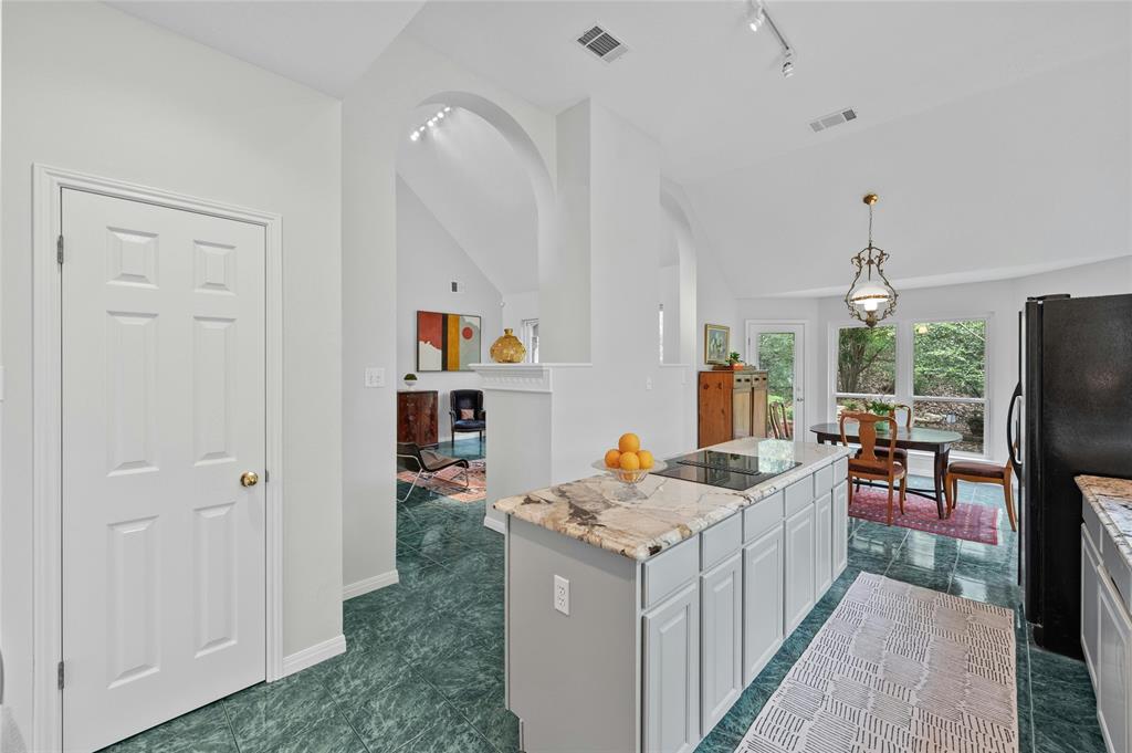 5303 Hanging Cliff CV