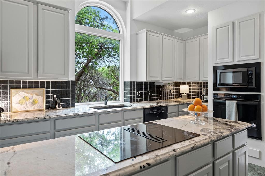 5303 Hanging Cliff CV