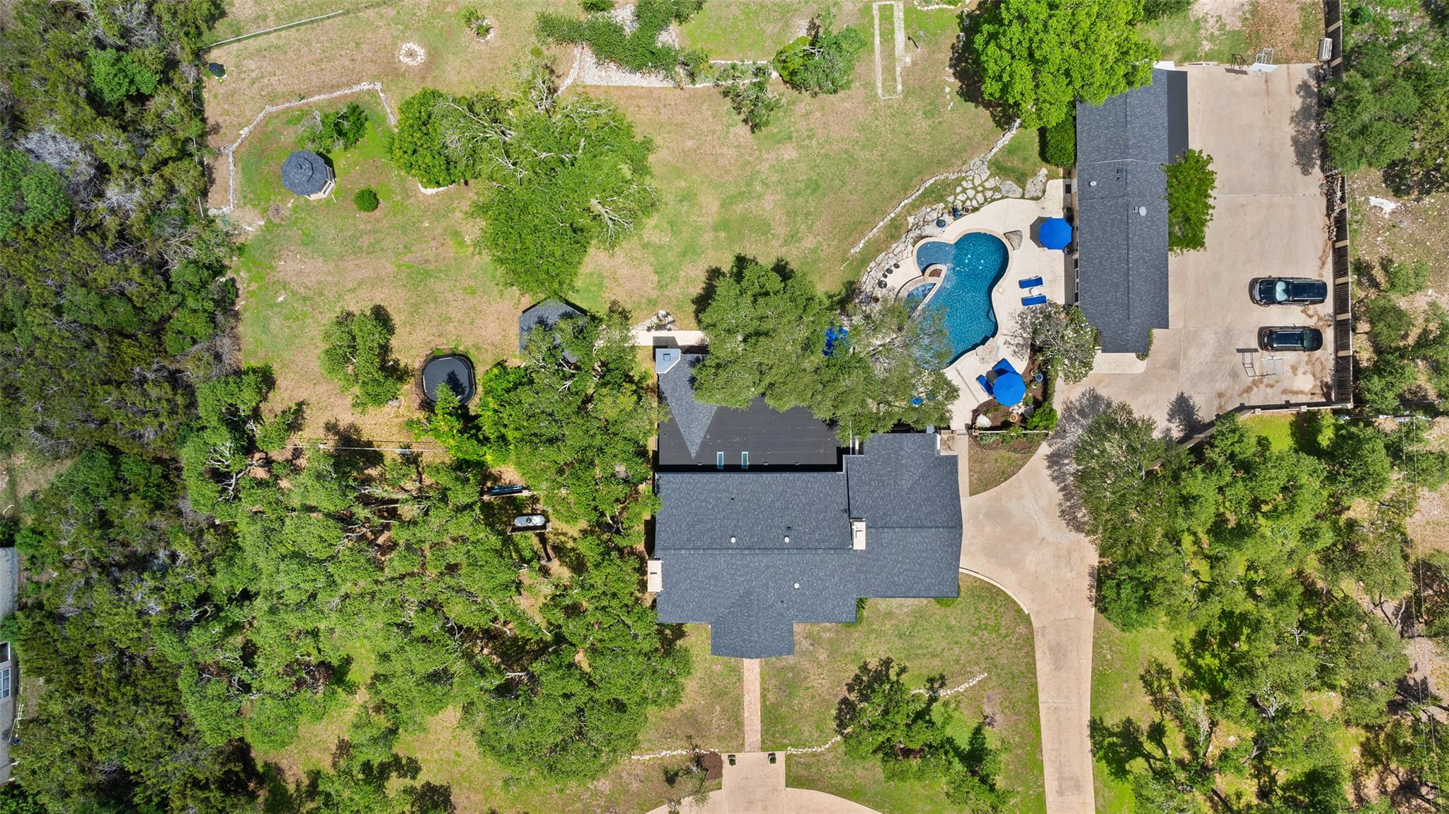 17700 N Rim DR