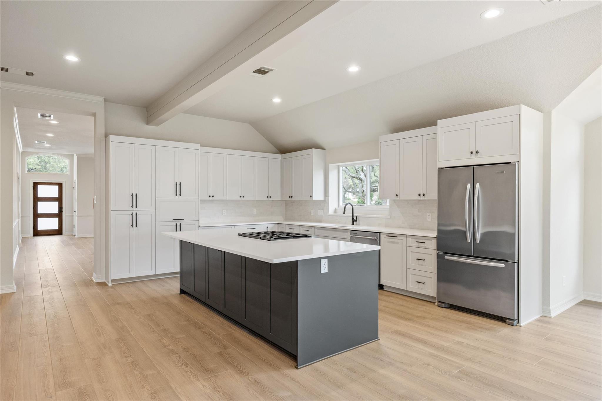 9505 Scenic Bluff DR