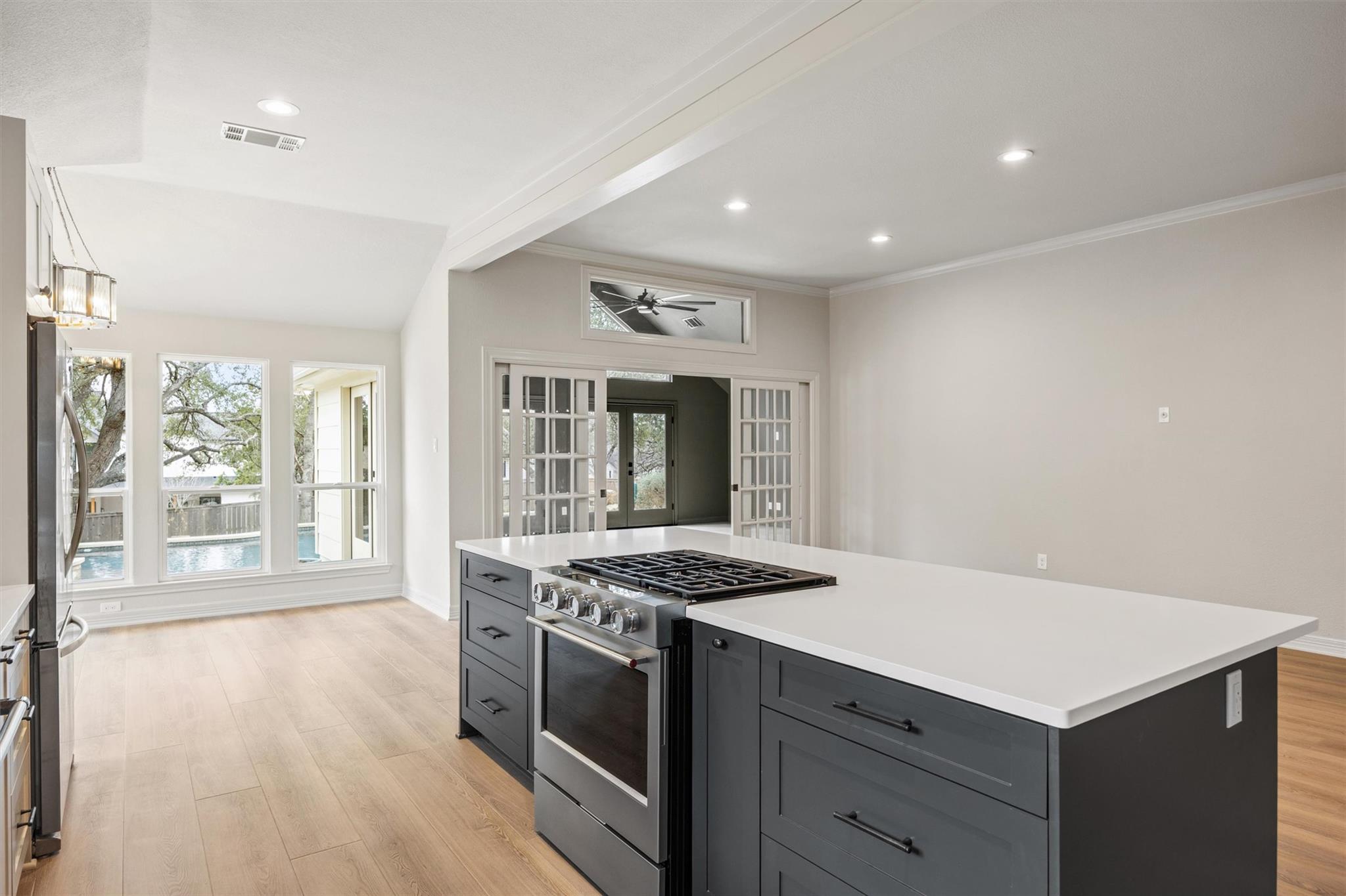 9505 Scenic Bluff DR