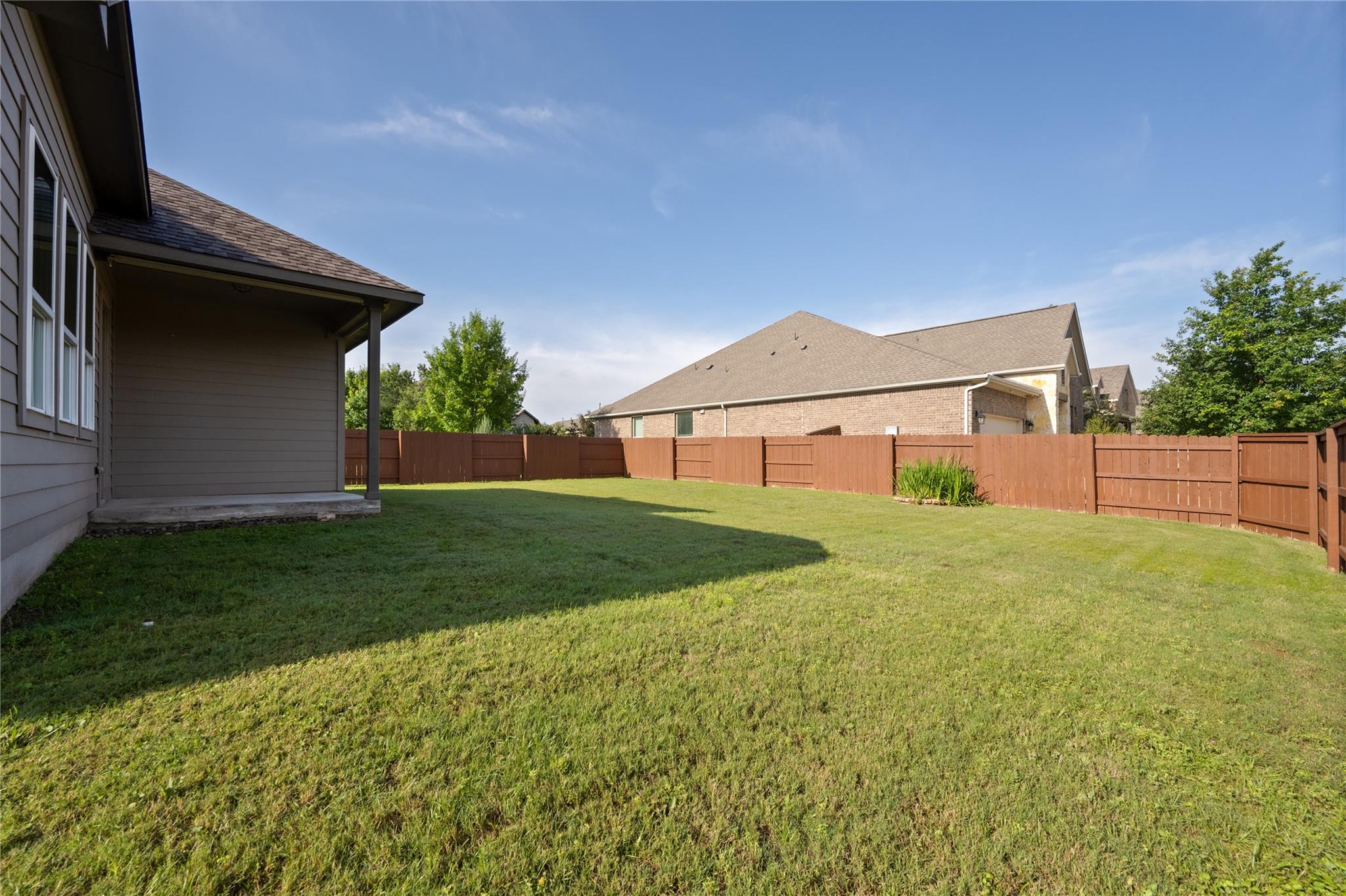 1613 Long Shadow LN