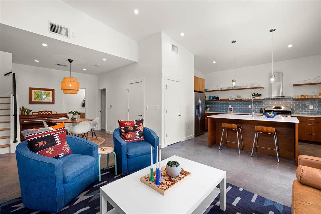 1900 Richcreek RD # A