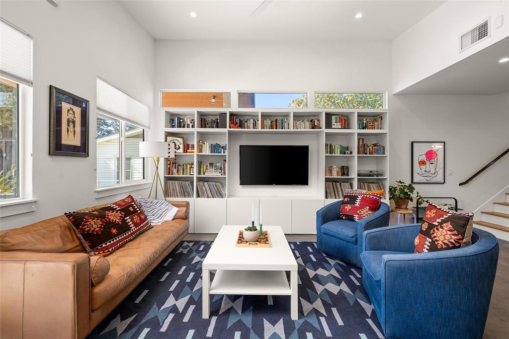 1900 Richcreek RD # A