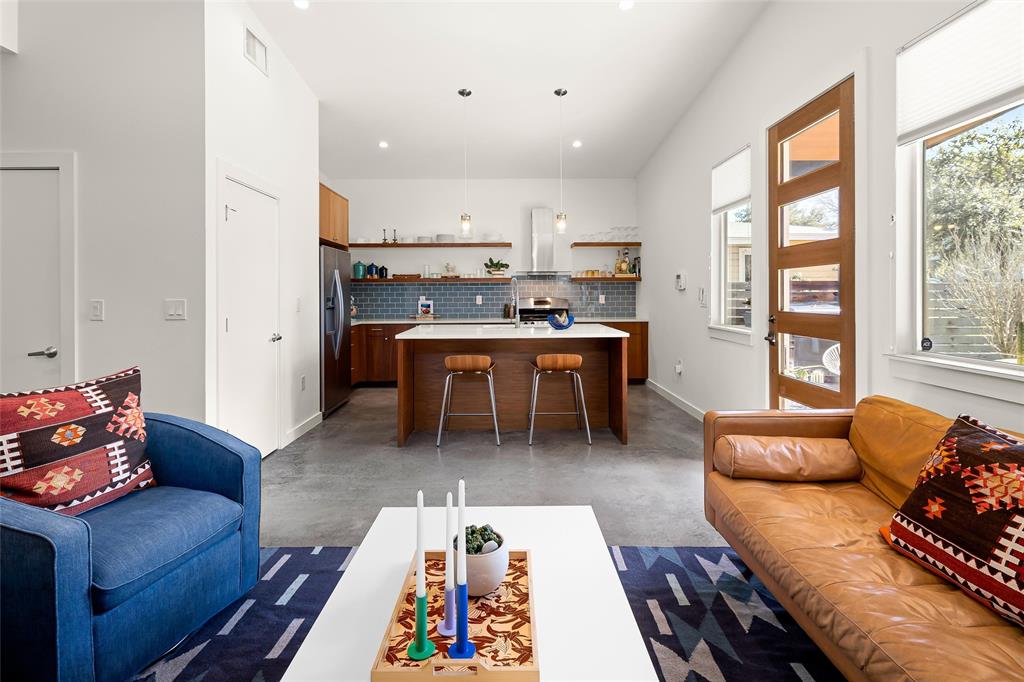 1900 Richcreek RD # A