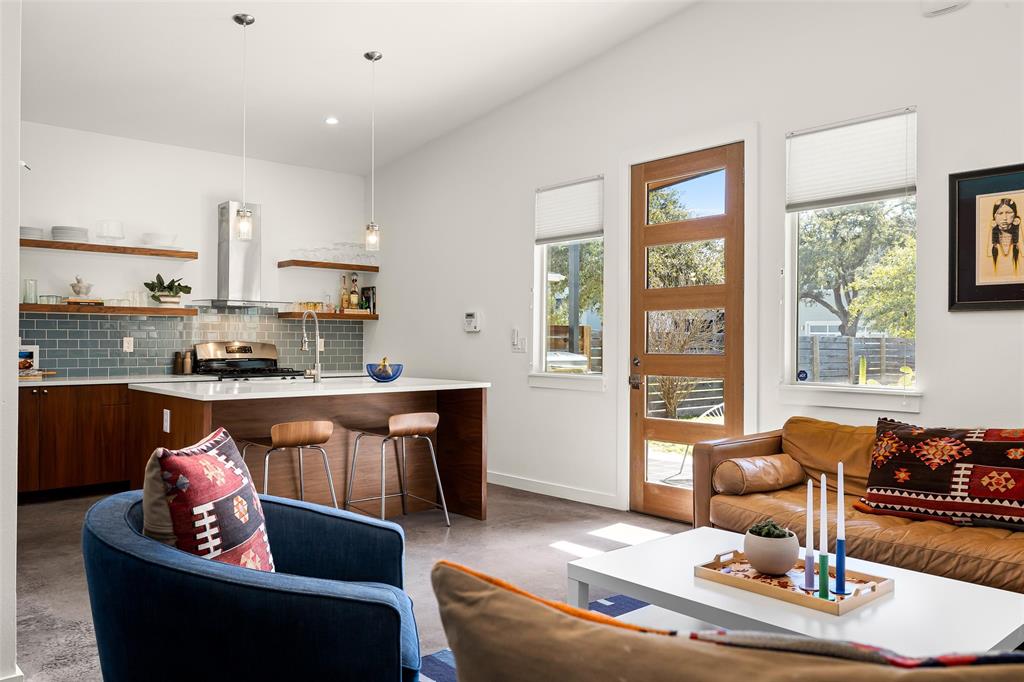 1900 Richcreek RD # A