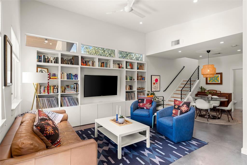 1900 Richcreek RD # A