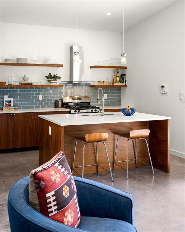 1900 Richcreek RD # A