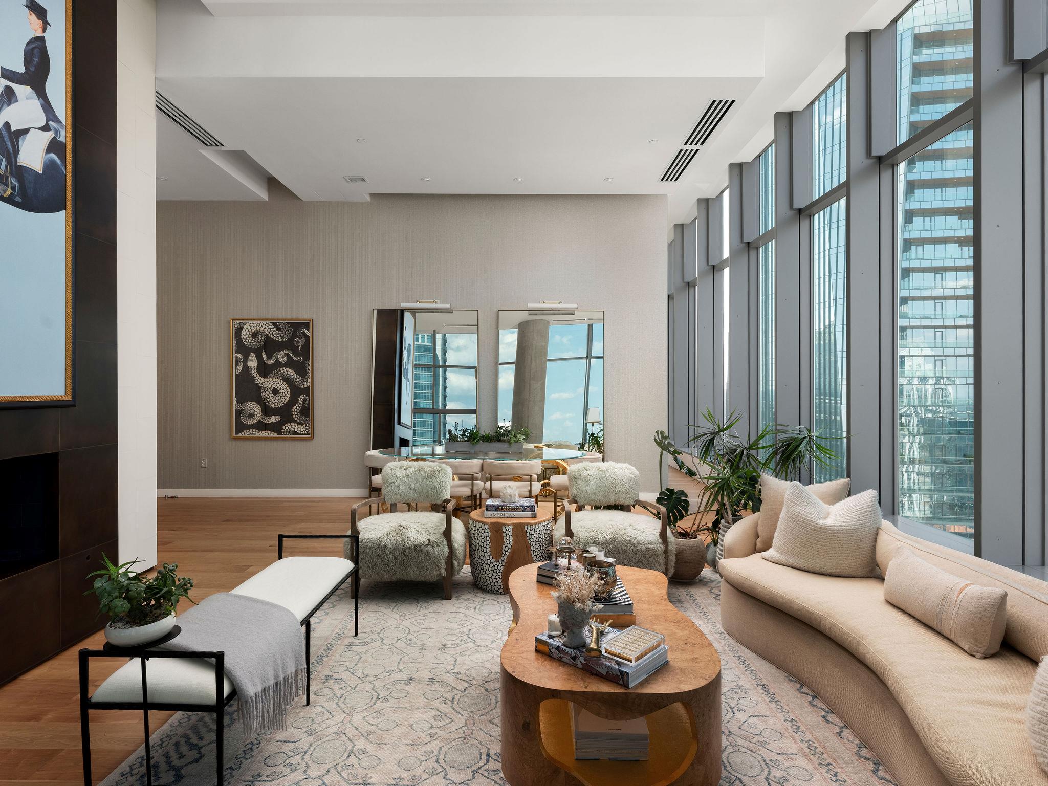 210 Lavaca ST # 3504
