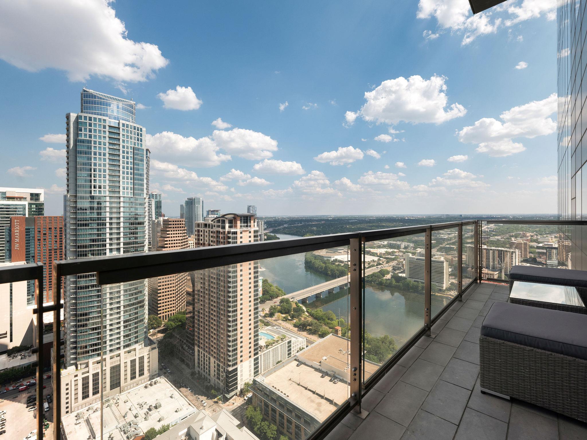 210 Lavaca ST # 3504