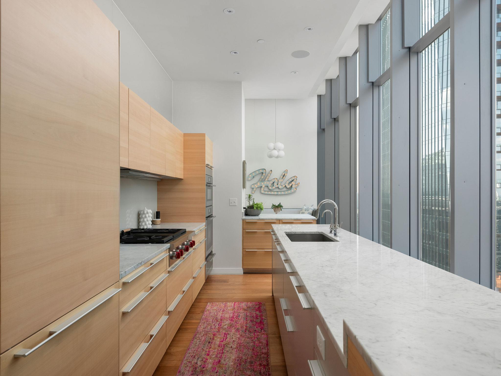 210 Lavaca ST # 3504