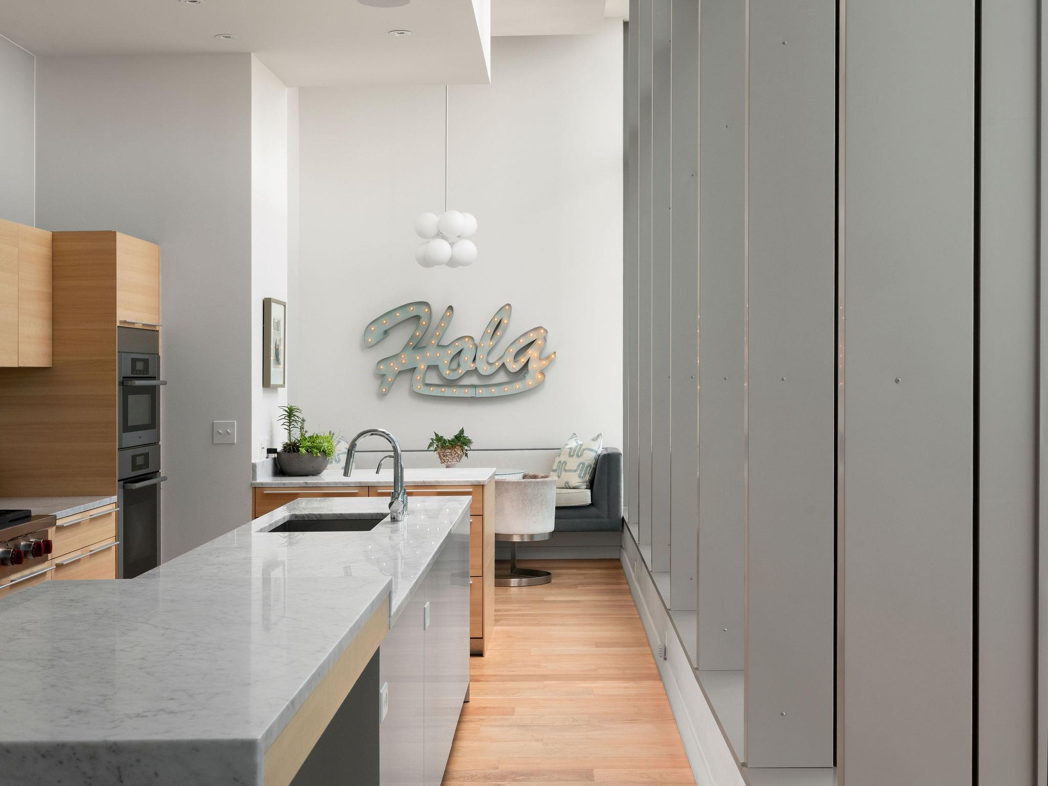 210 Lavaca ST # 3504