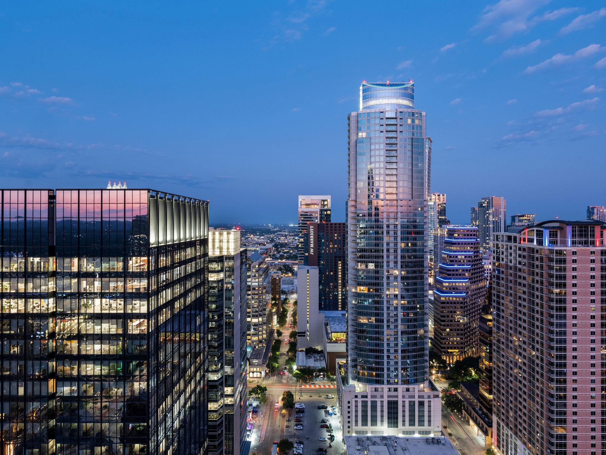 210 Lavaca ST # 3504