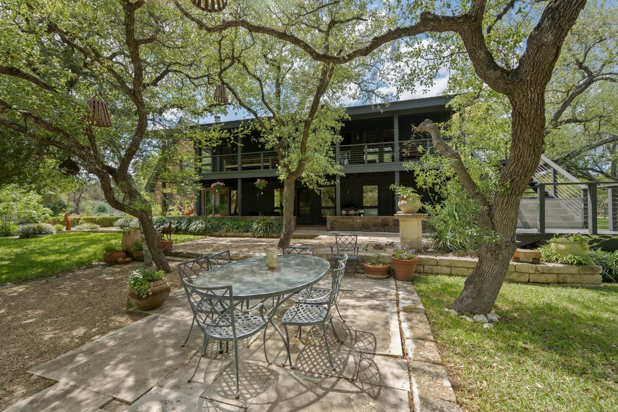 907 Crystal Creek DR