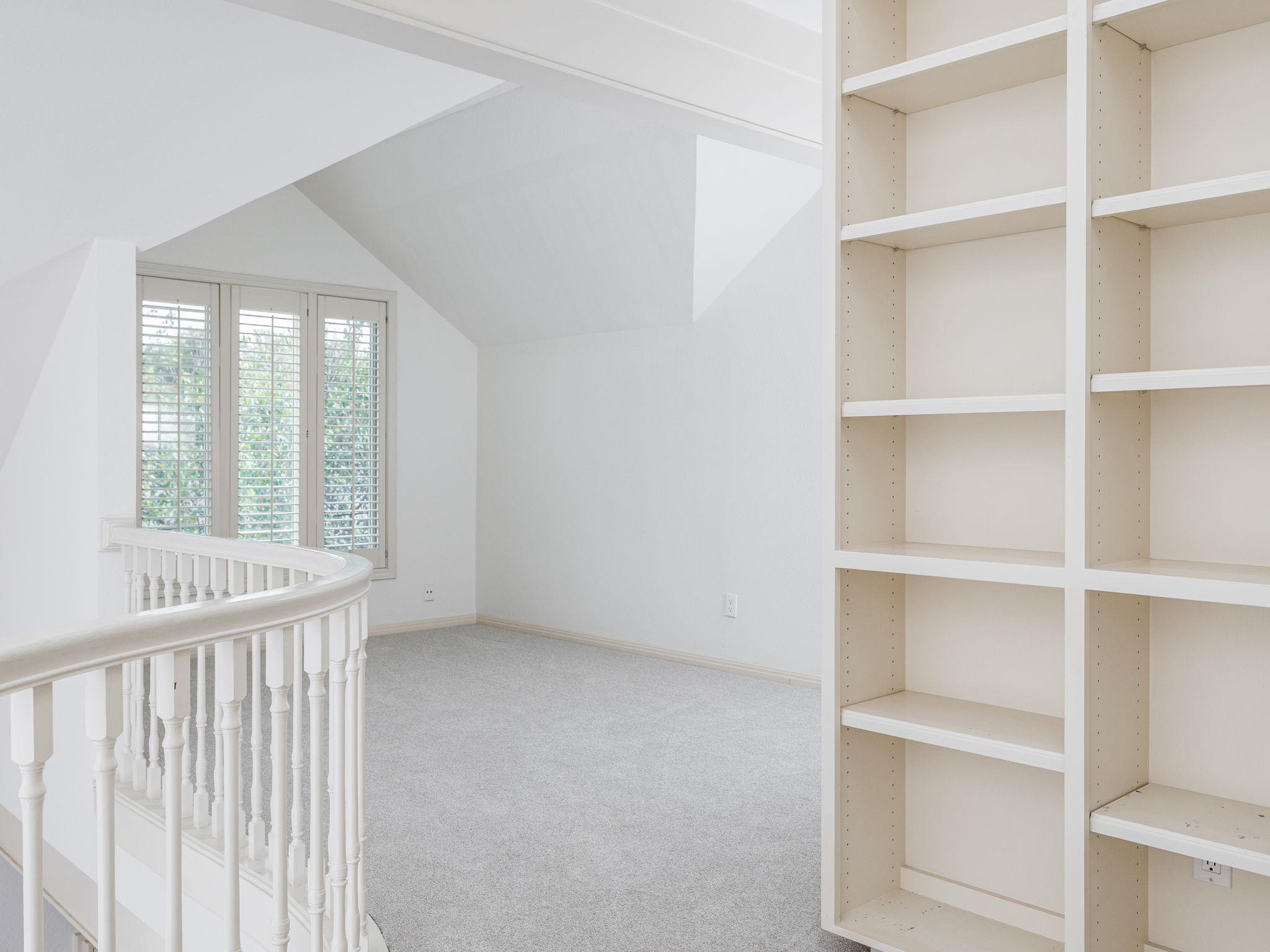 3111 Windsor RD Unit: E