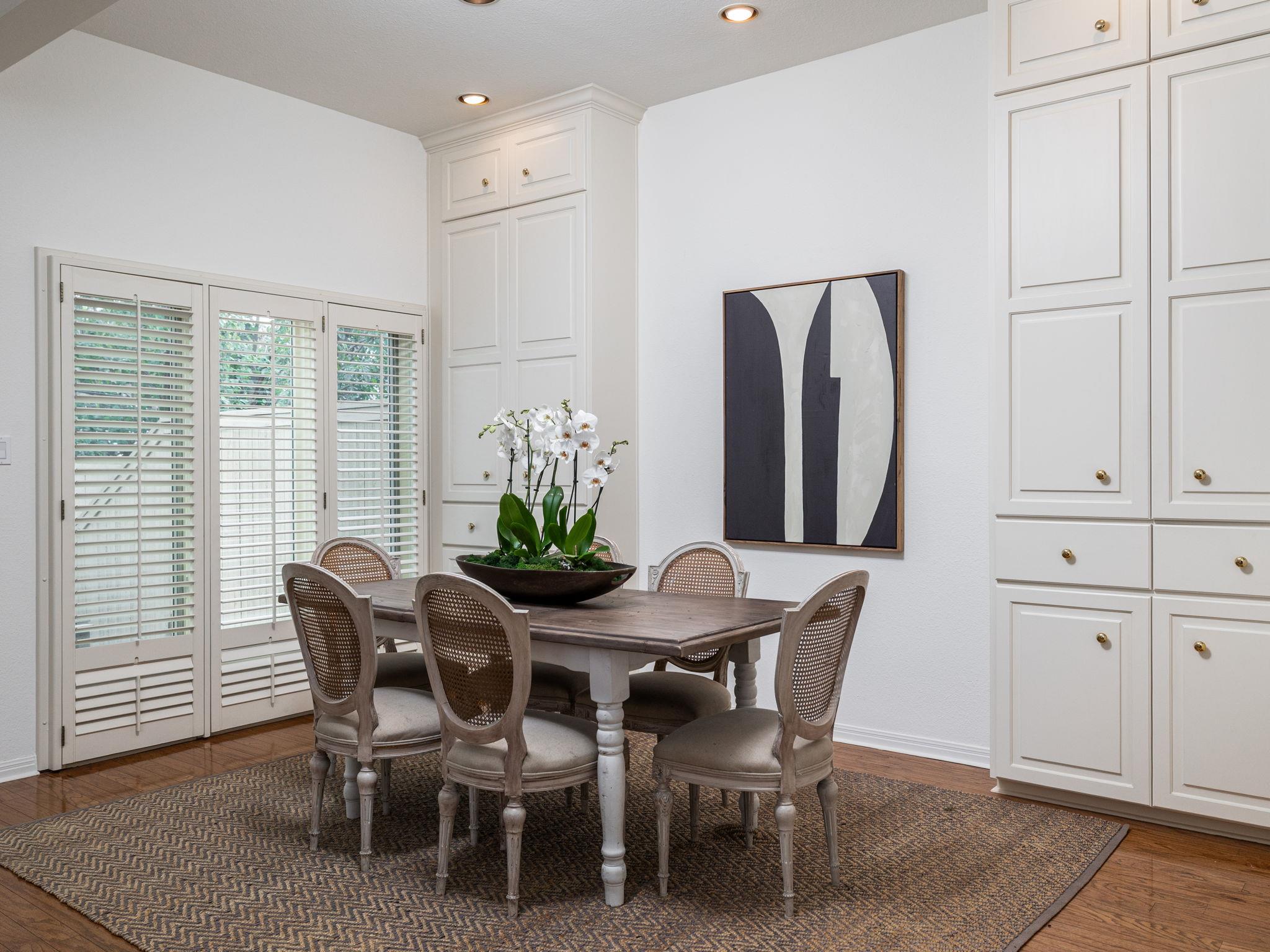 3111 Windsor RD Unit: E
