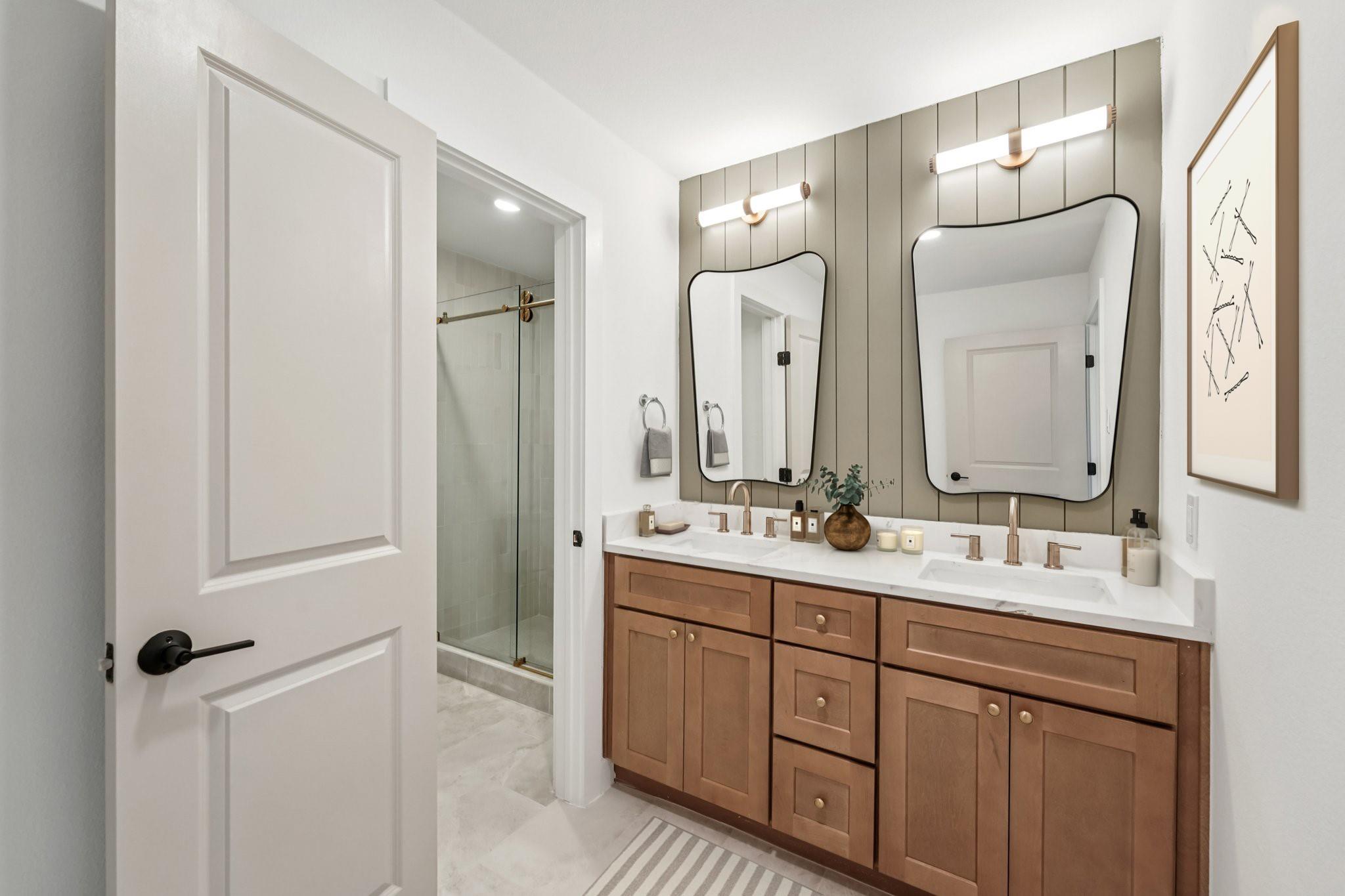 4901 Transit CIR