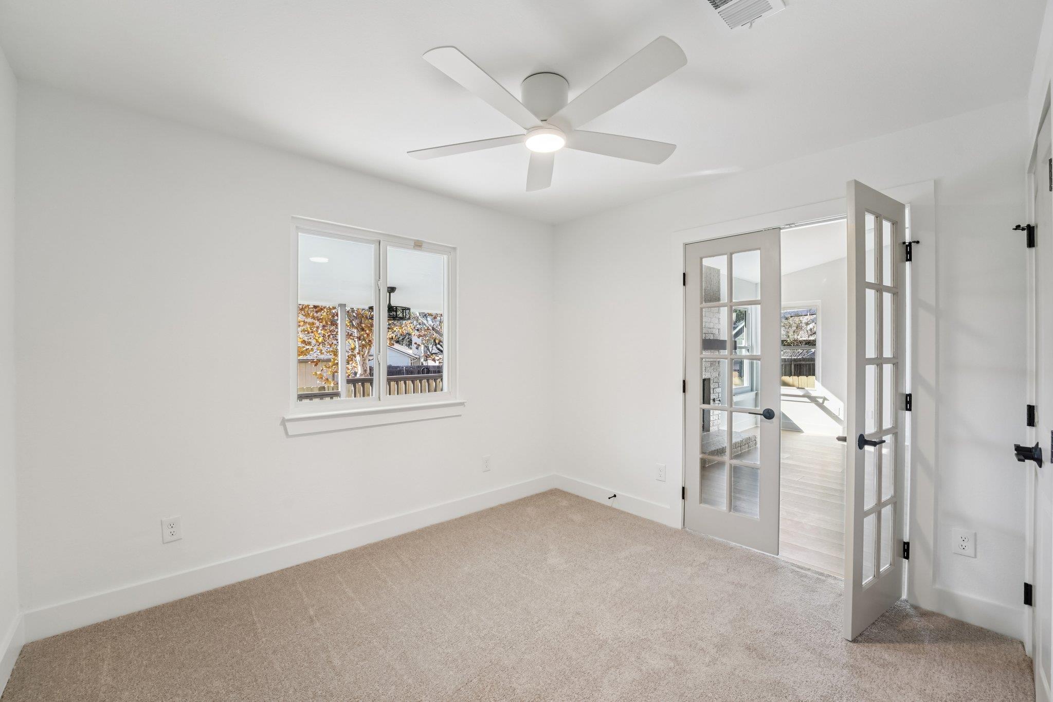 4901 Transit CIR