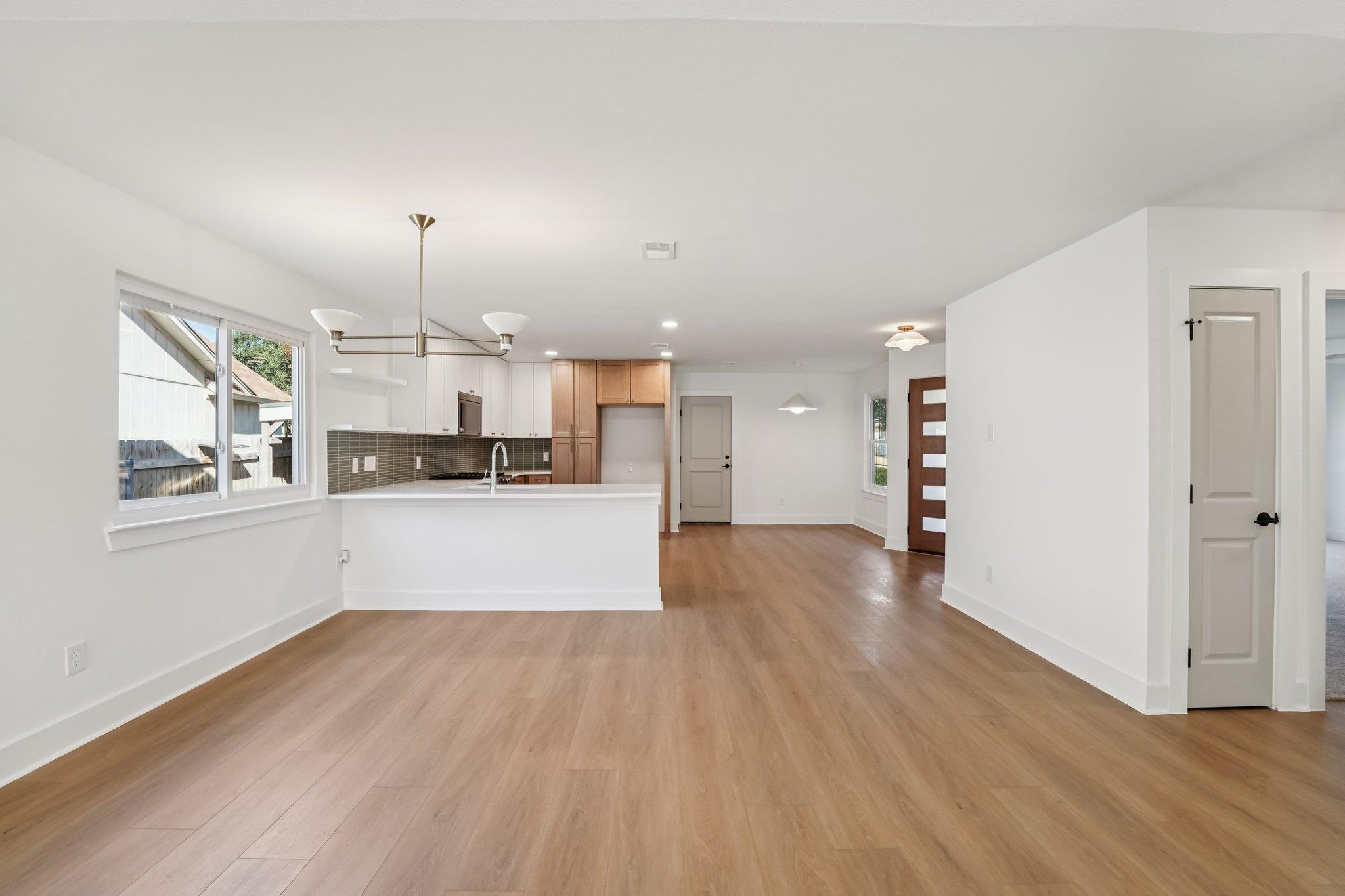 4901 Transit CIR