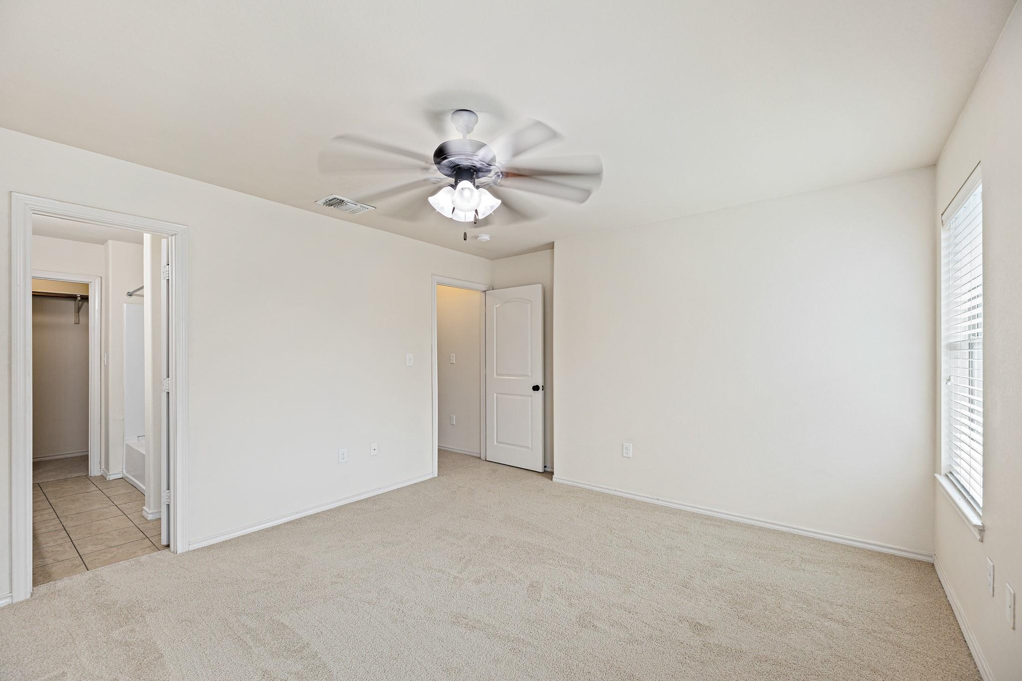 118 & 112 Creekside Villa DR