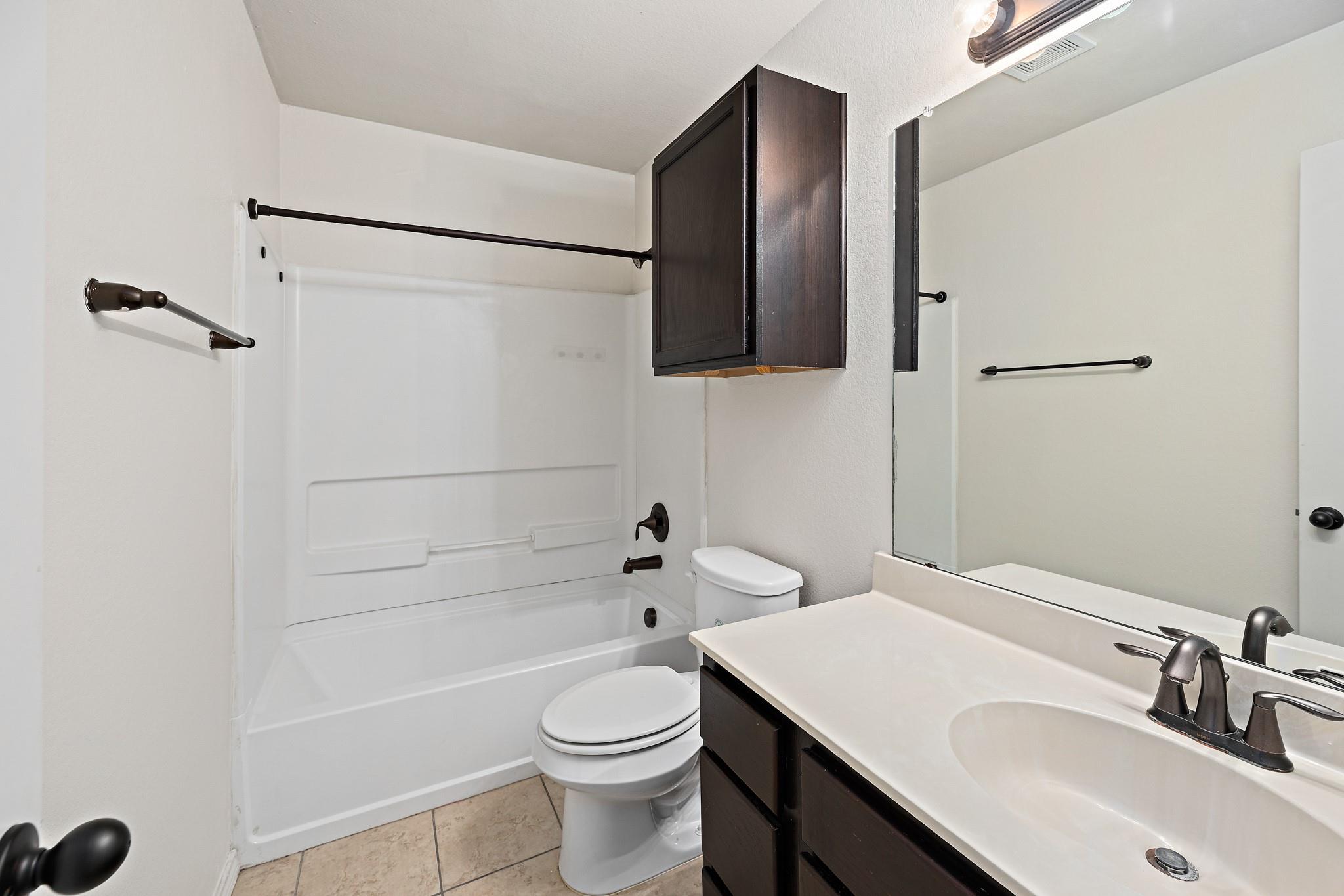 118 & 112 Creekside Villa DR