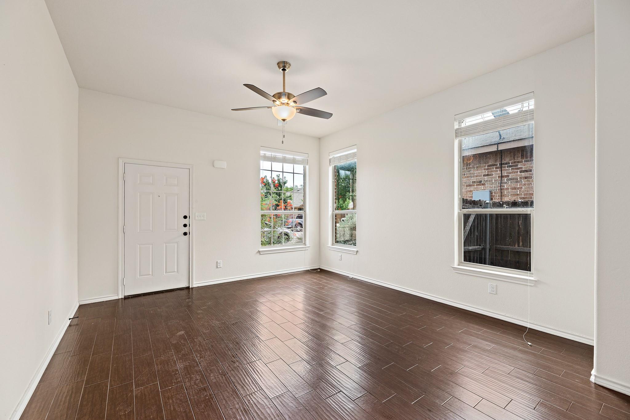 118 & 112 Creekside Villa DR