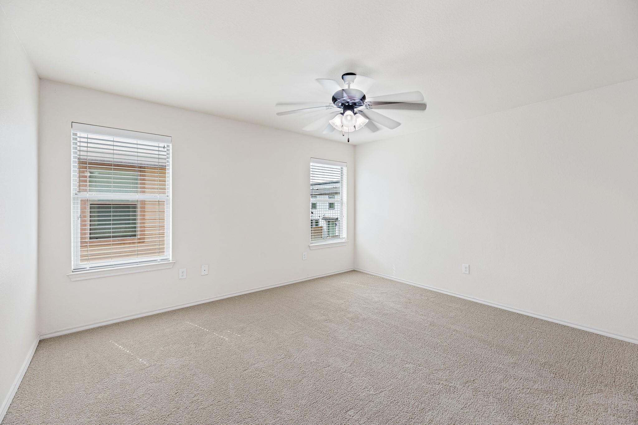 118 & 112 Creekside Villa DR