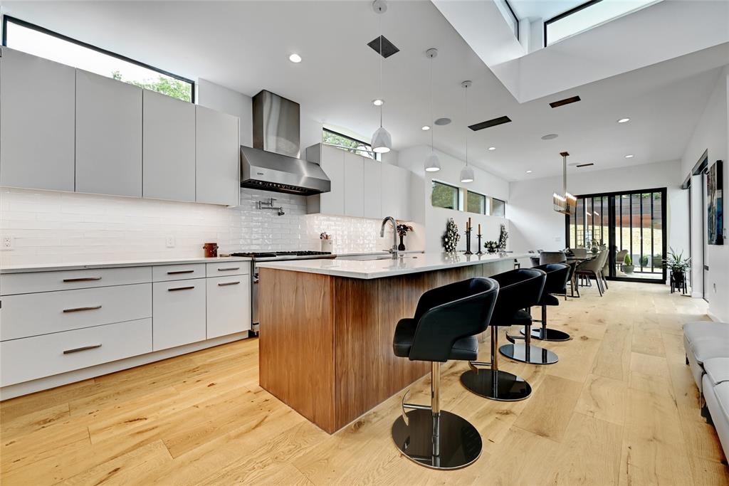 2405 Elmglen DR