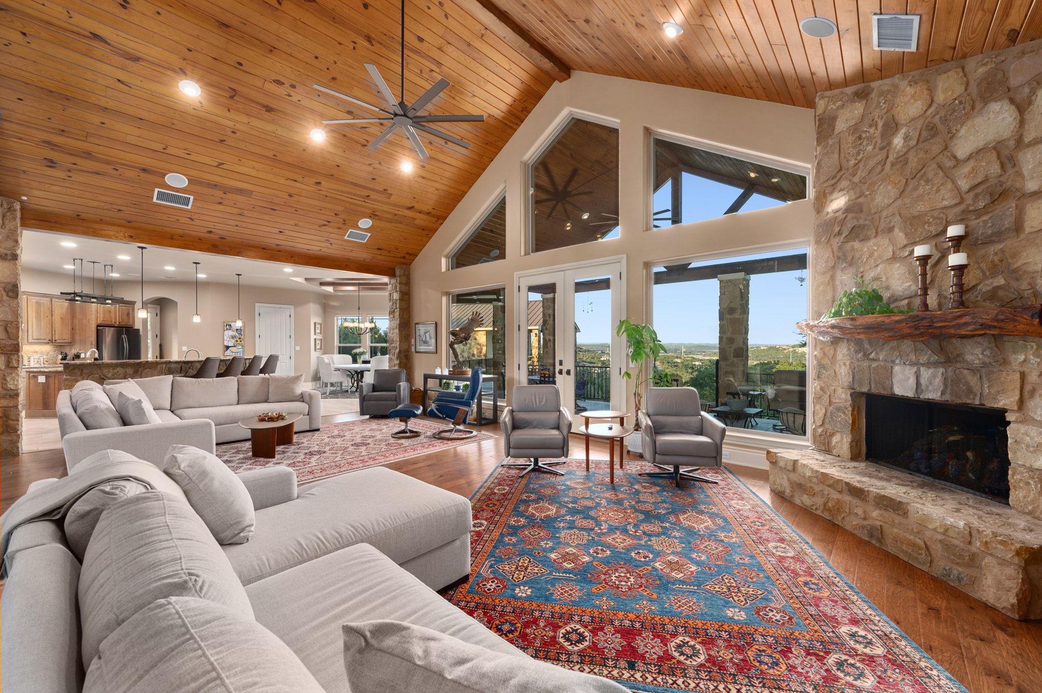 4503 Whirlwind CV, Spicewood