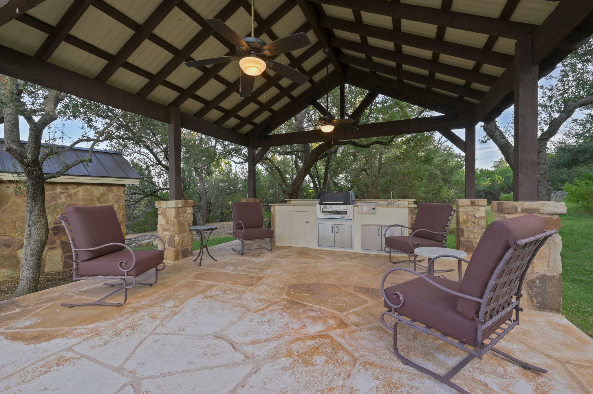 4503 Whirlwind CV, Spicewood