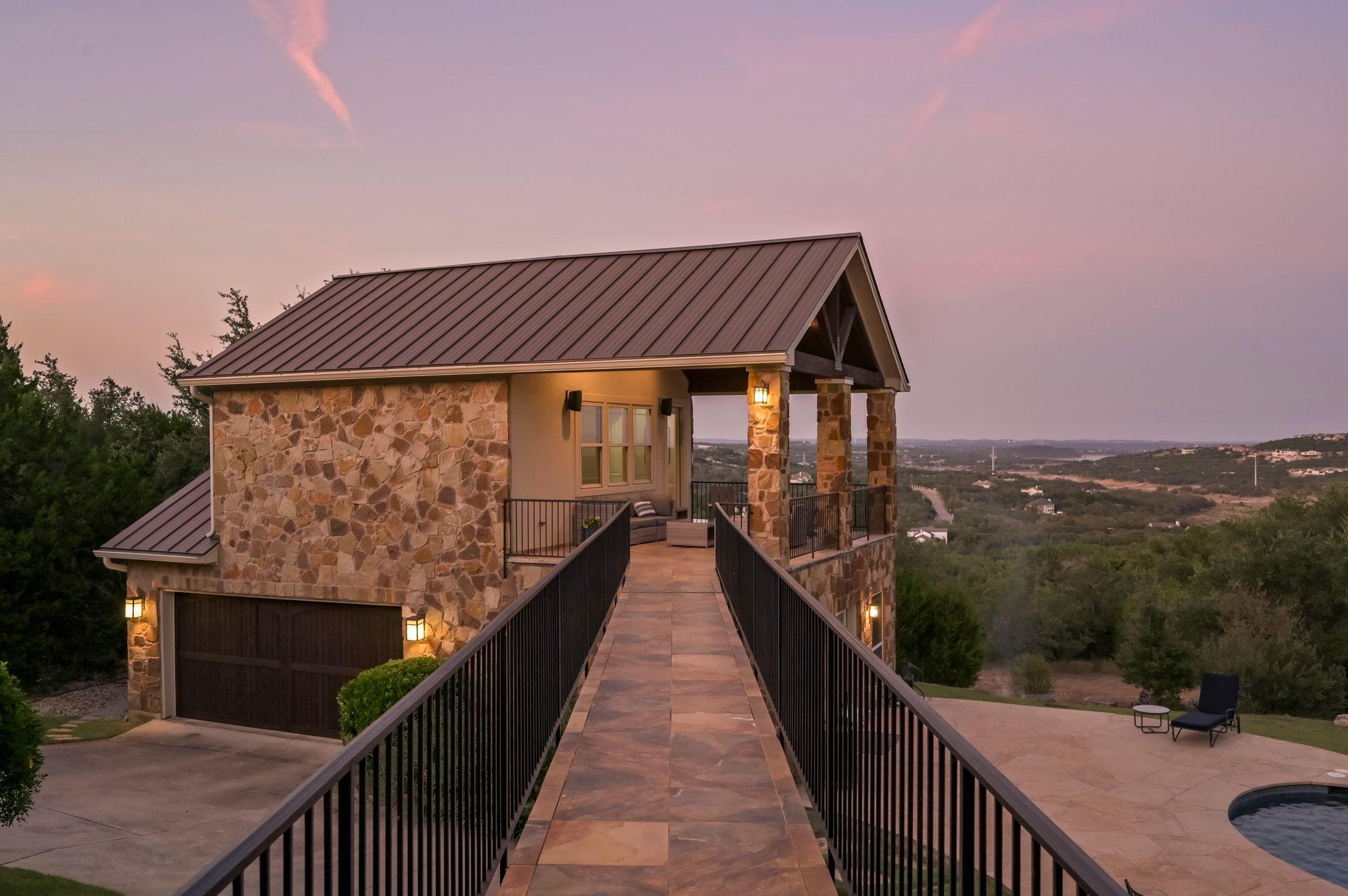 4503 Whirlwind CV, Spicewood