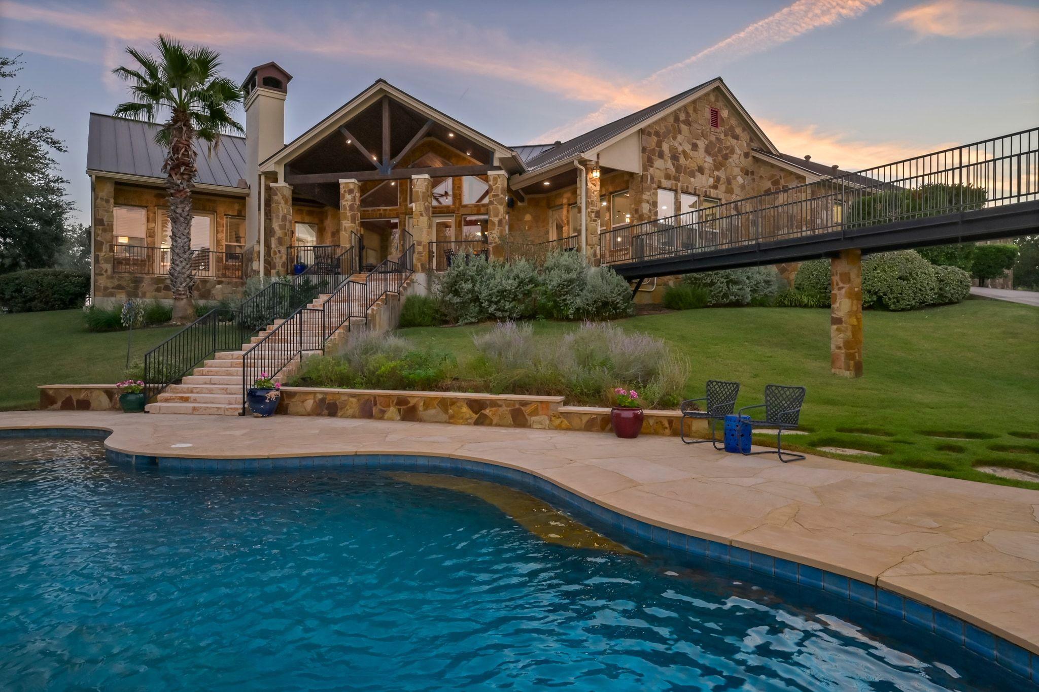 4503 Whirlwind CV, Spicewood