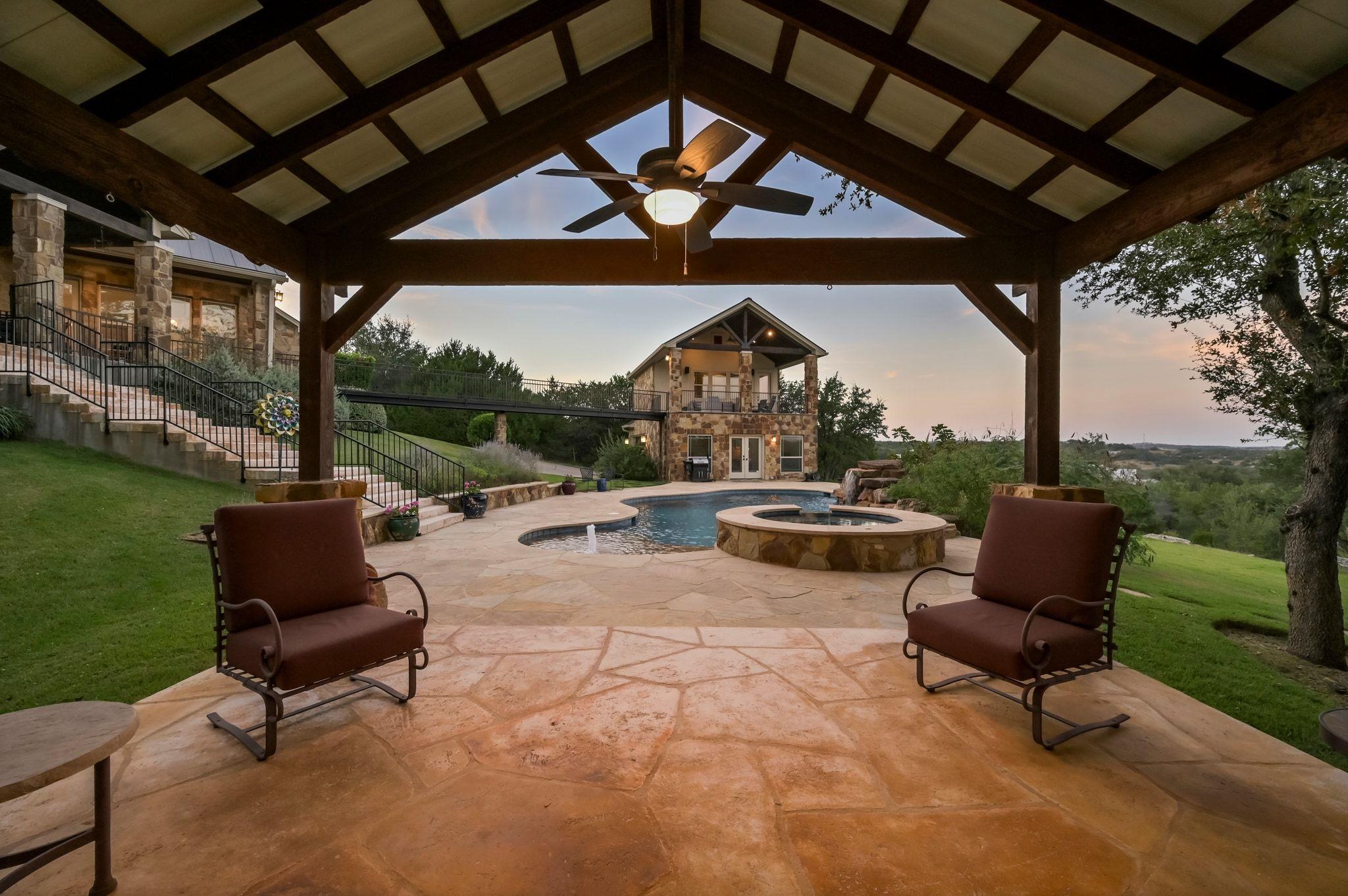 4503 Whirlwind CV, Spicewood
