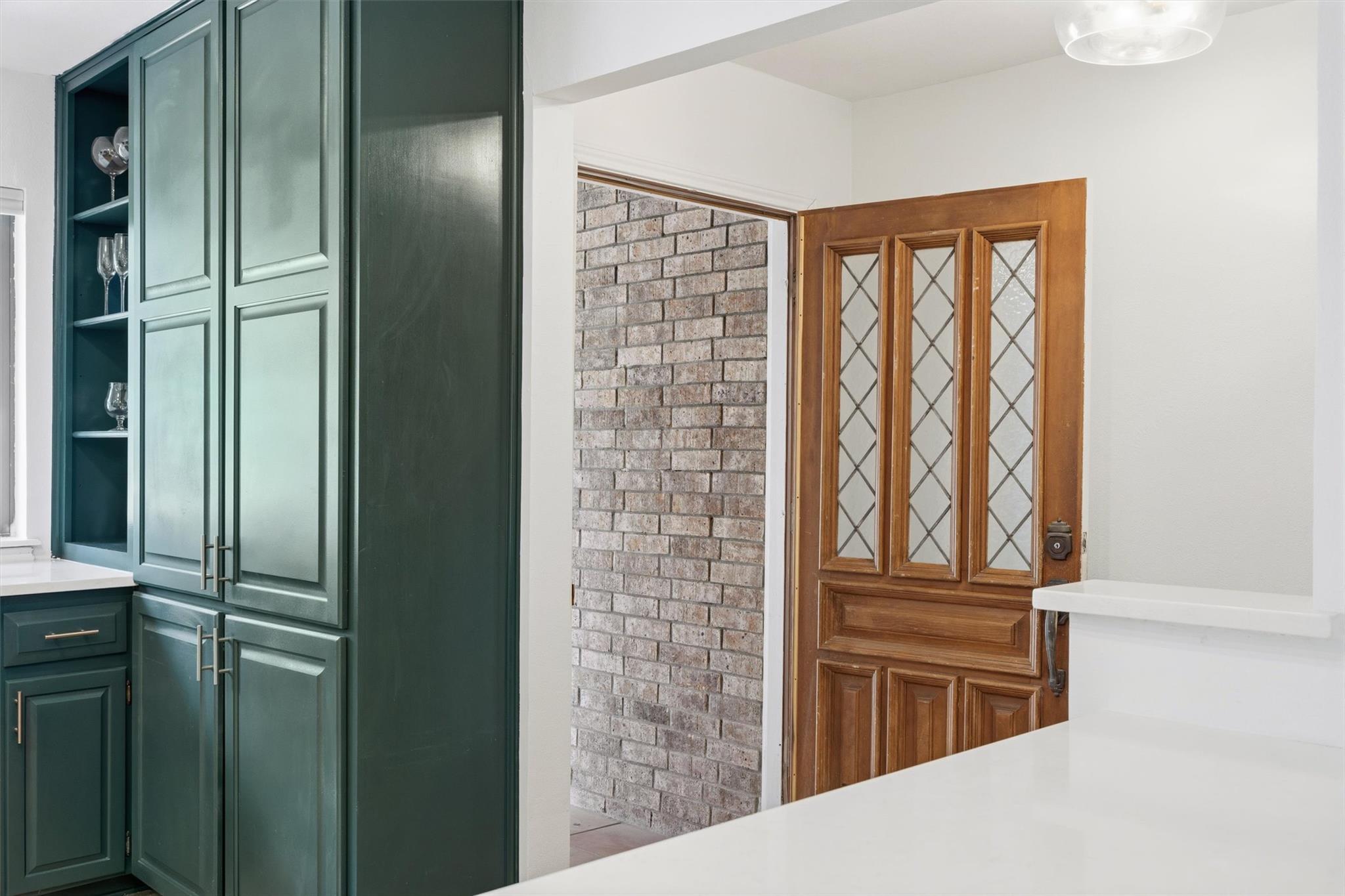 4835 Trail Crest CIR