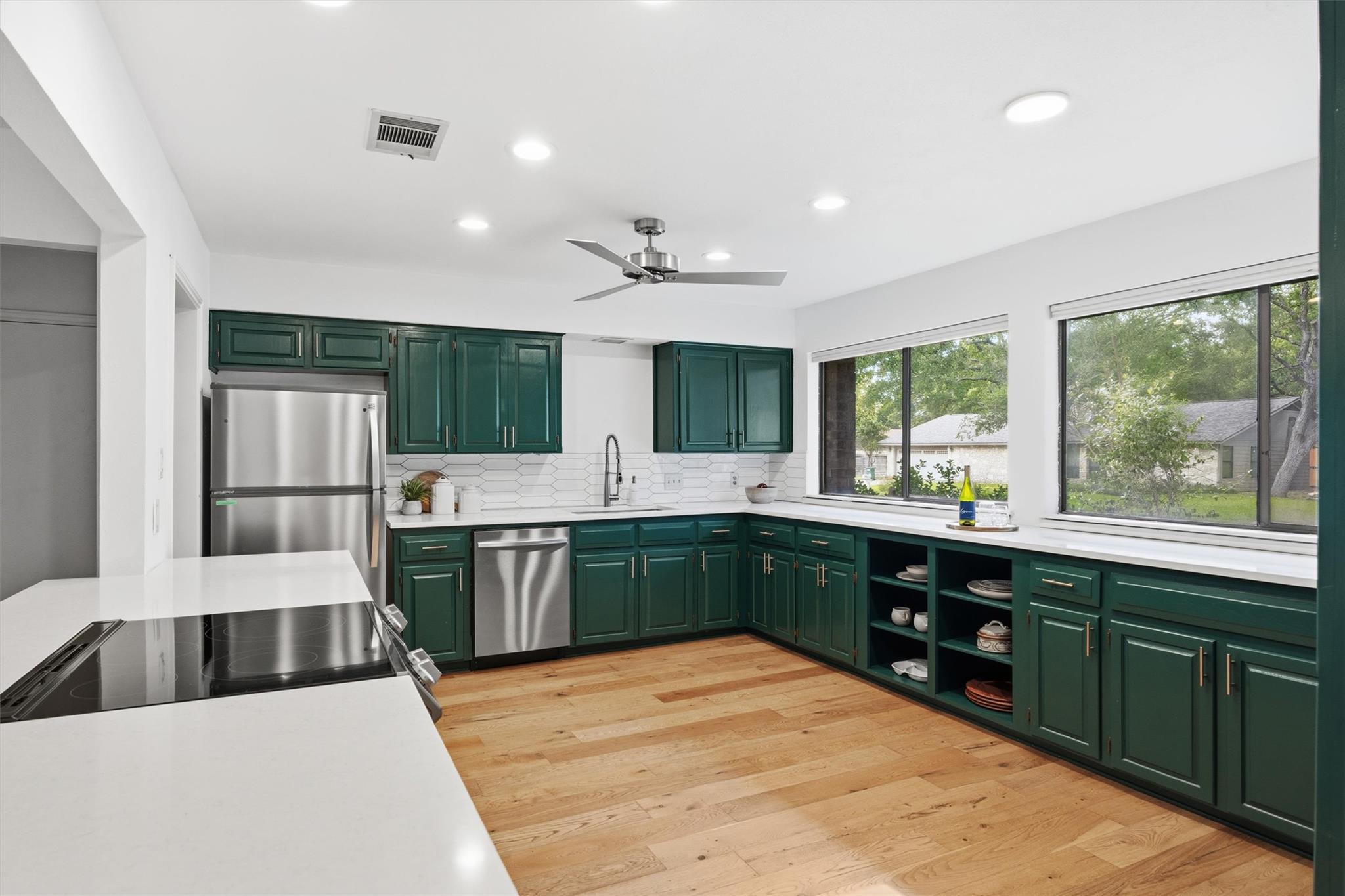 4835 Trail Crest CIR