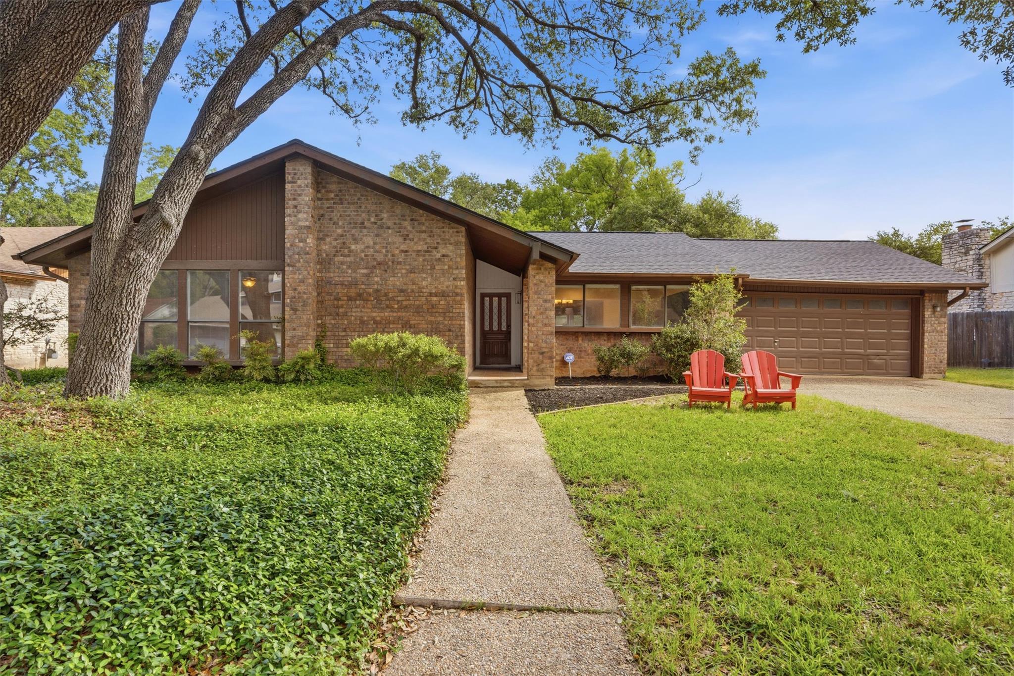 4835 Trail Crest CIR