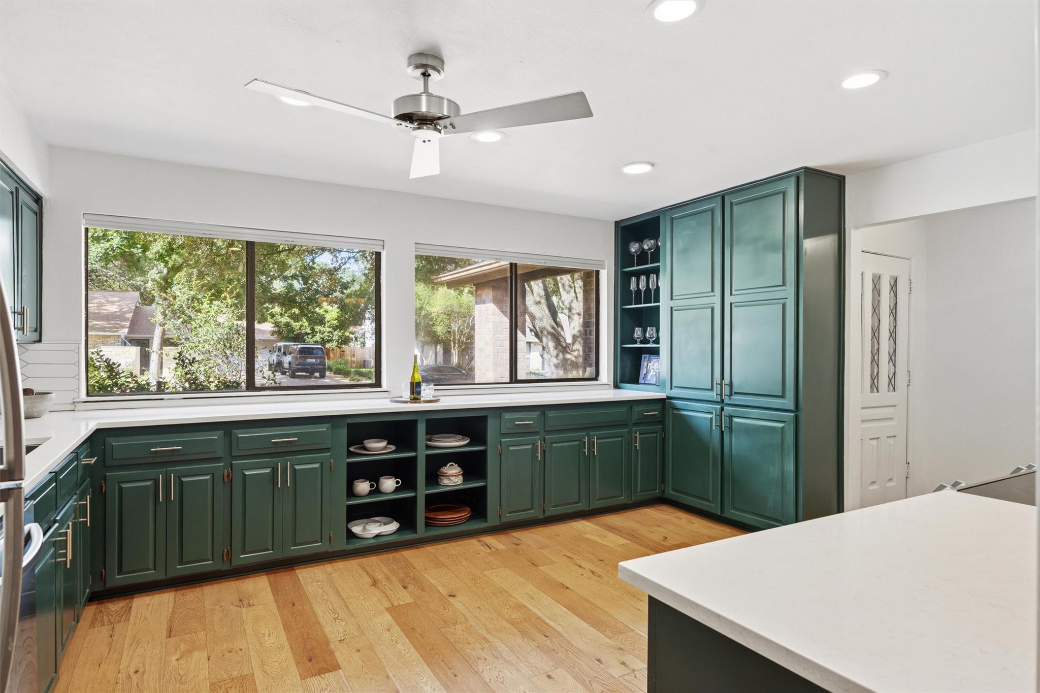 4835 Trail Crest CIR
