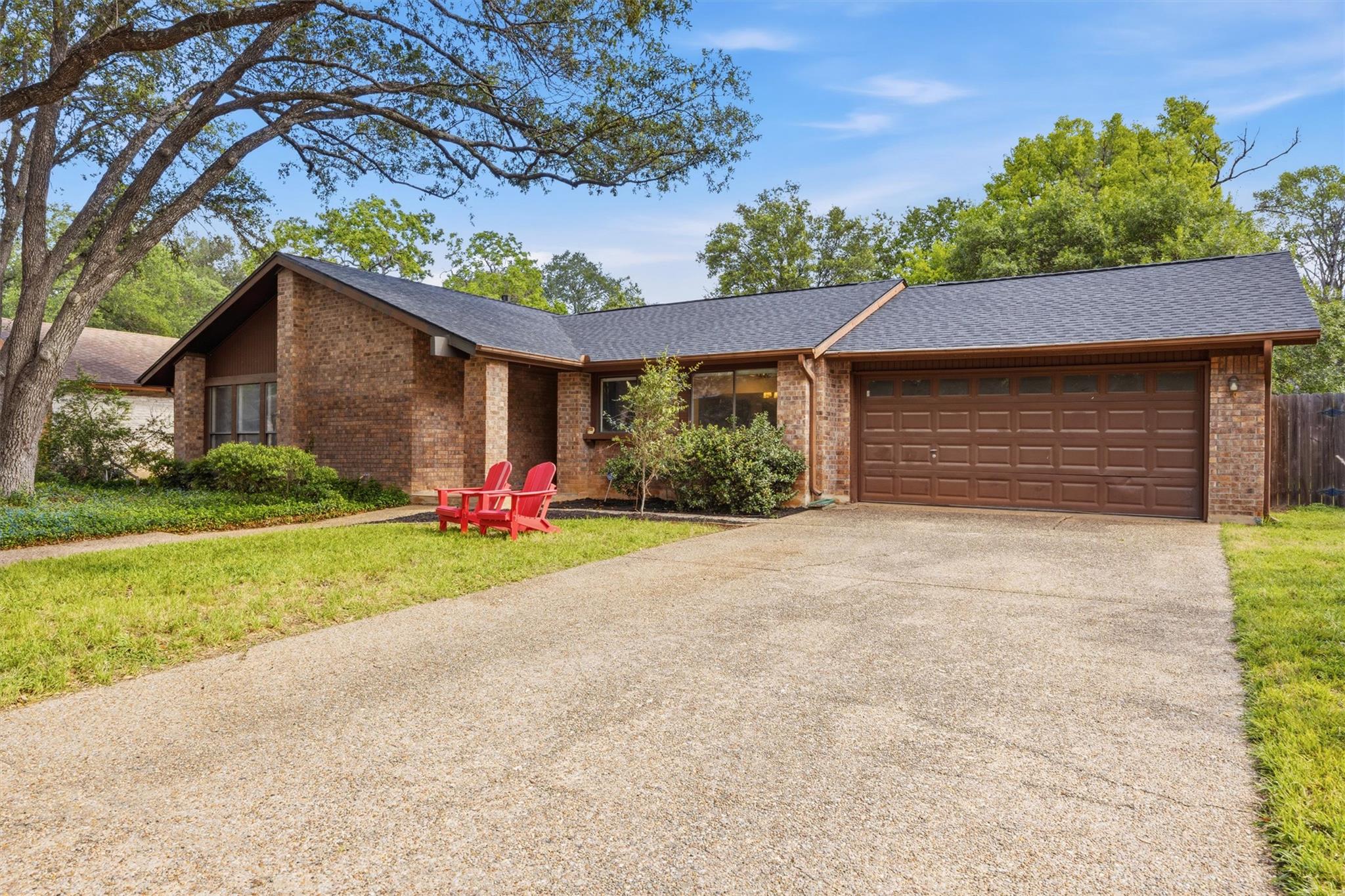 4835 Trail Crest CIR