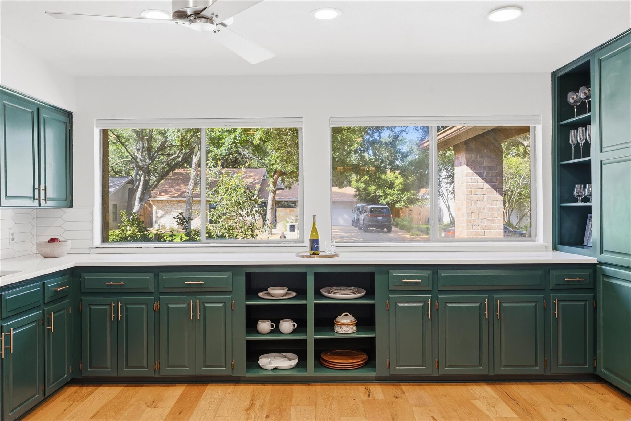 4835 Trail Crest CIR