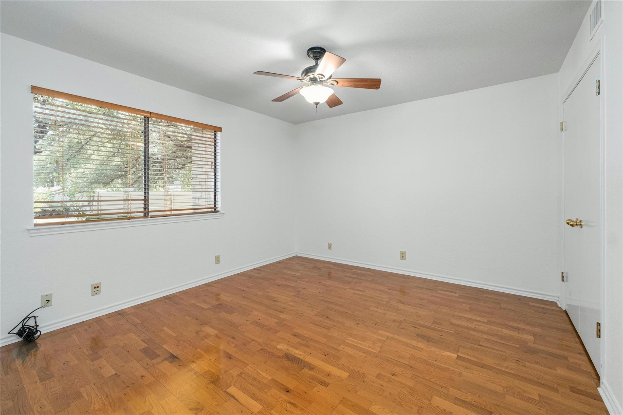 5705 Sam Houston CIR