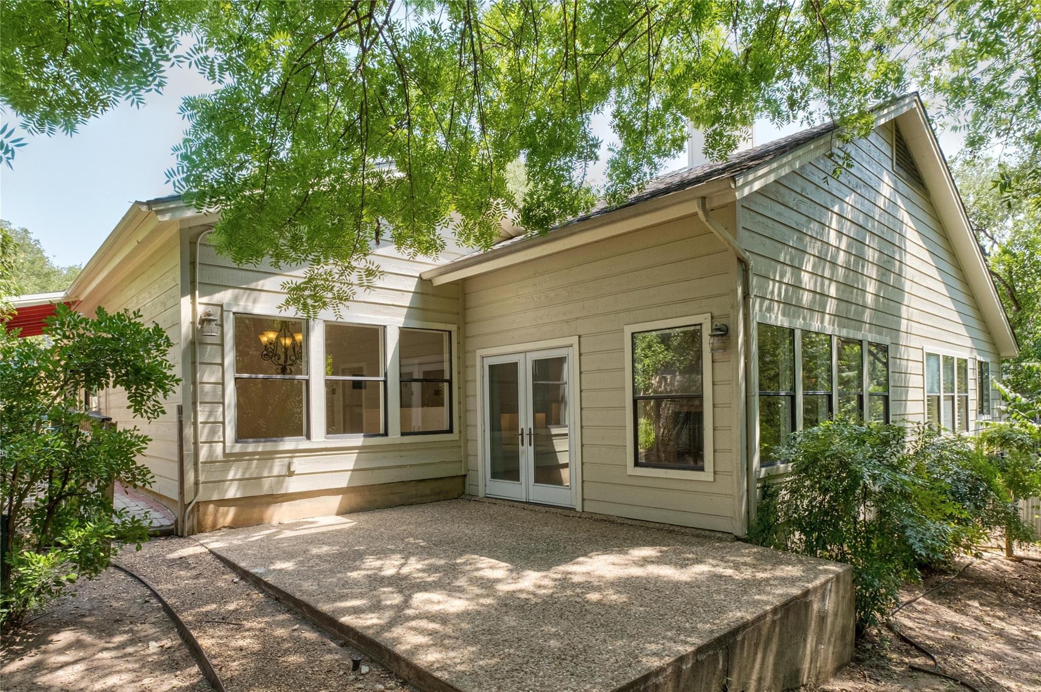 5705 Sam Houston CIR