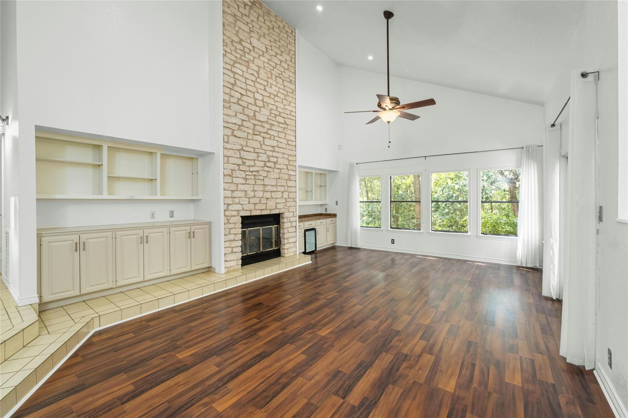 5705 Sam Houston CIR