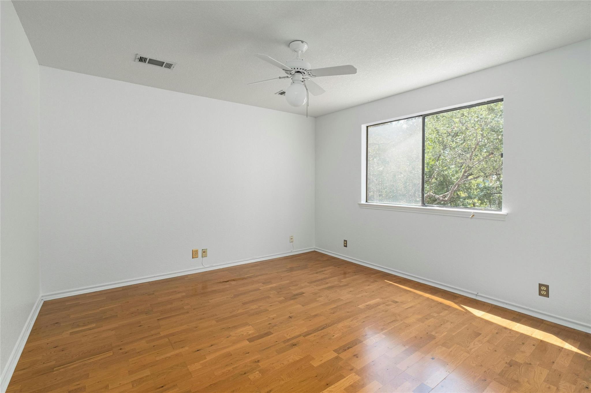 5705 Sam Houston CIR