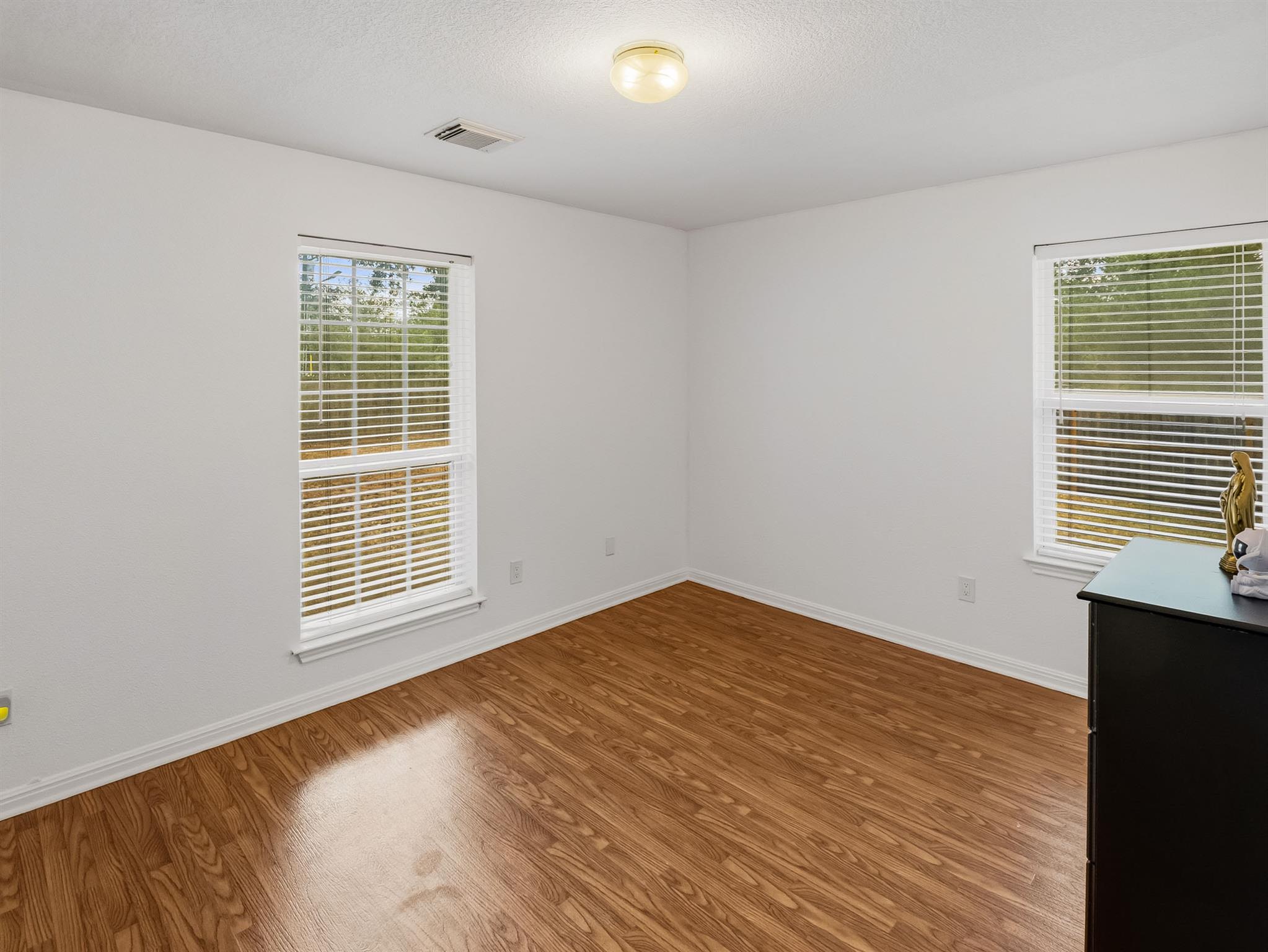 107 Turner LN