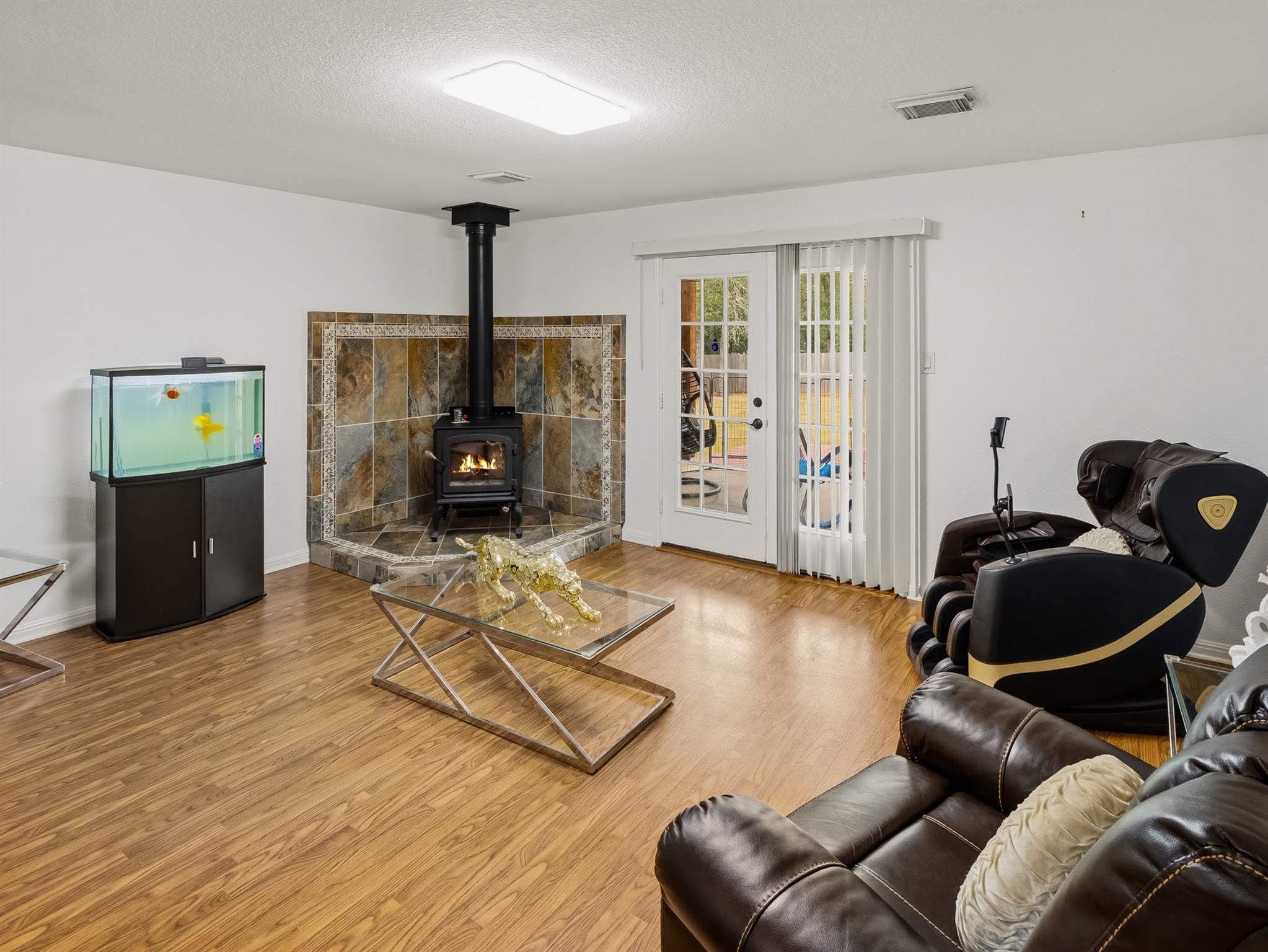 107 Turner LN
