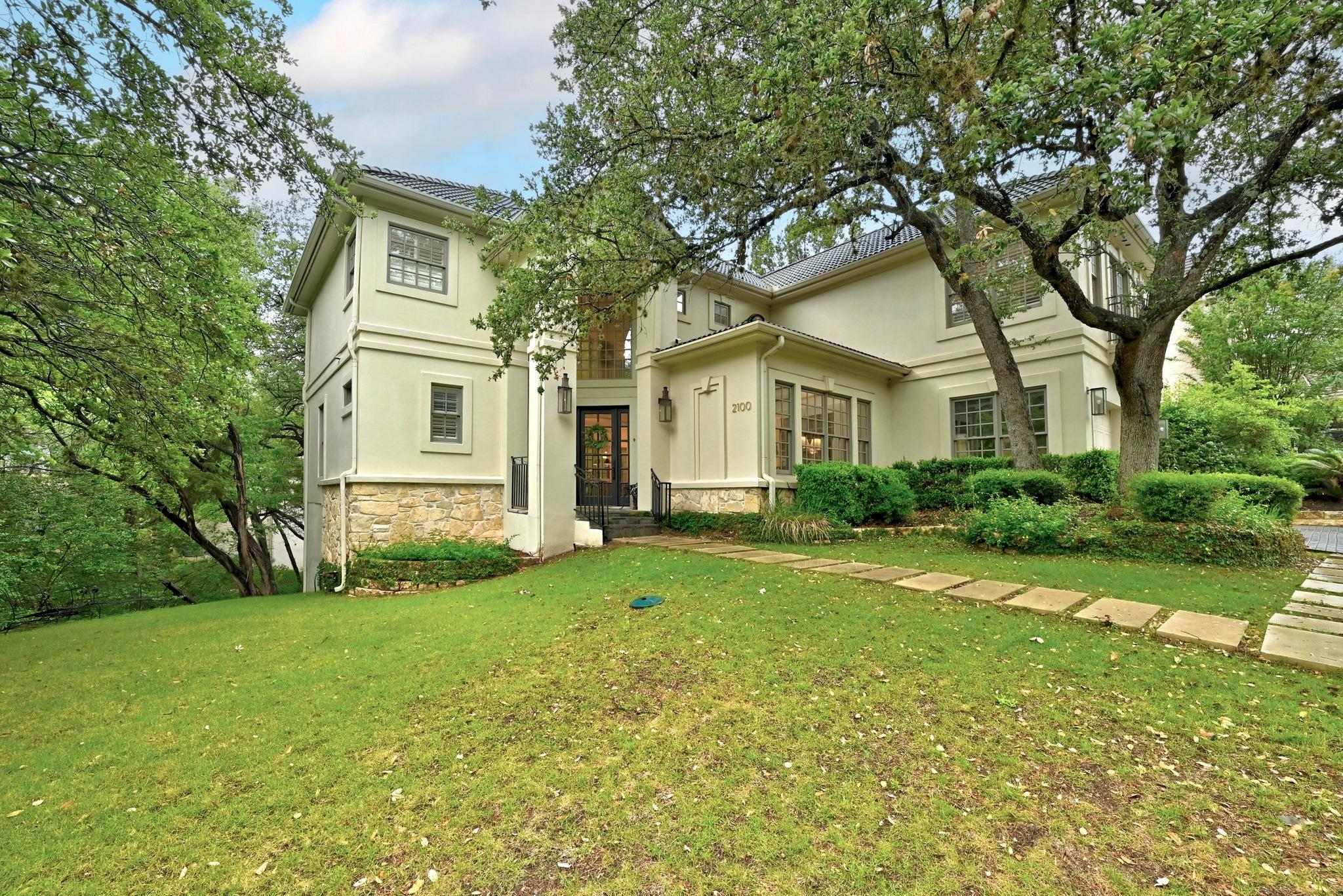 2100 Rue De St Germaine