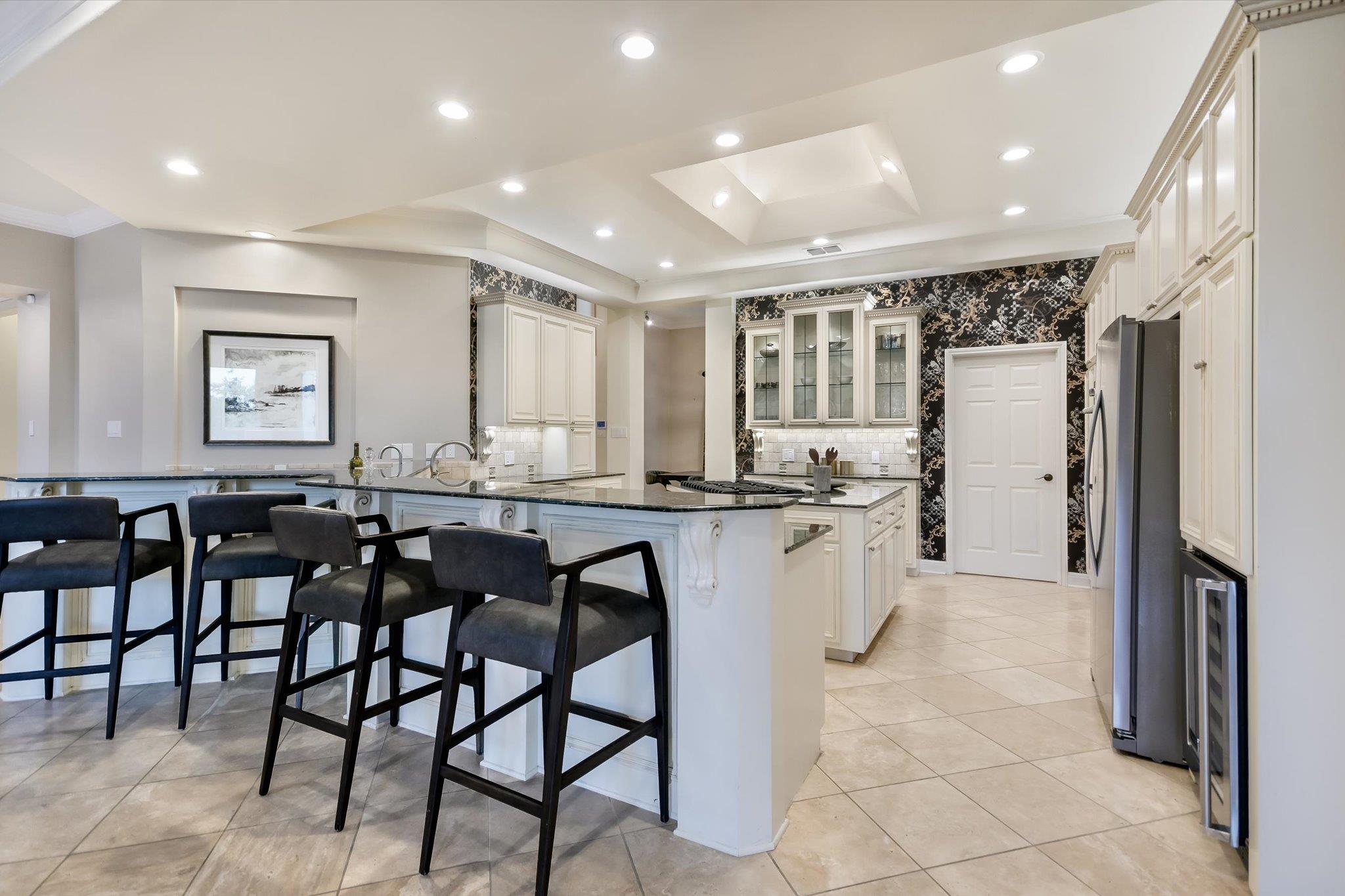 1703 Brookhaven DR