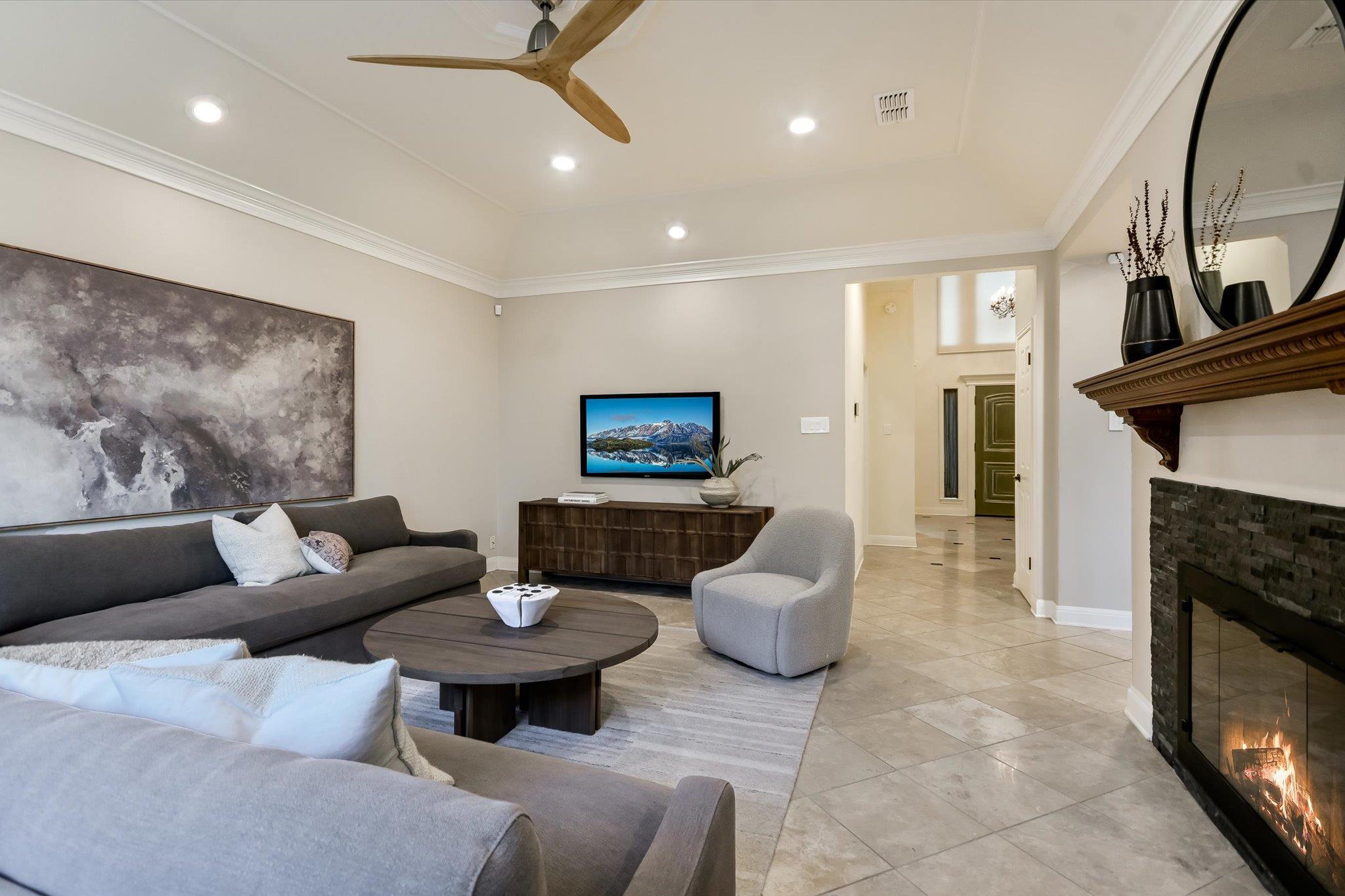 1703 Brookhaven DR