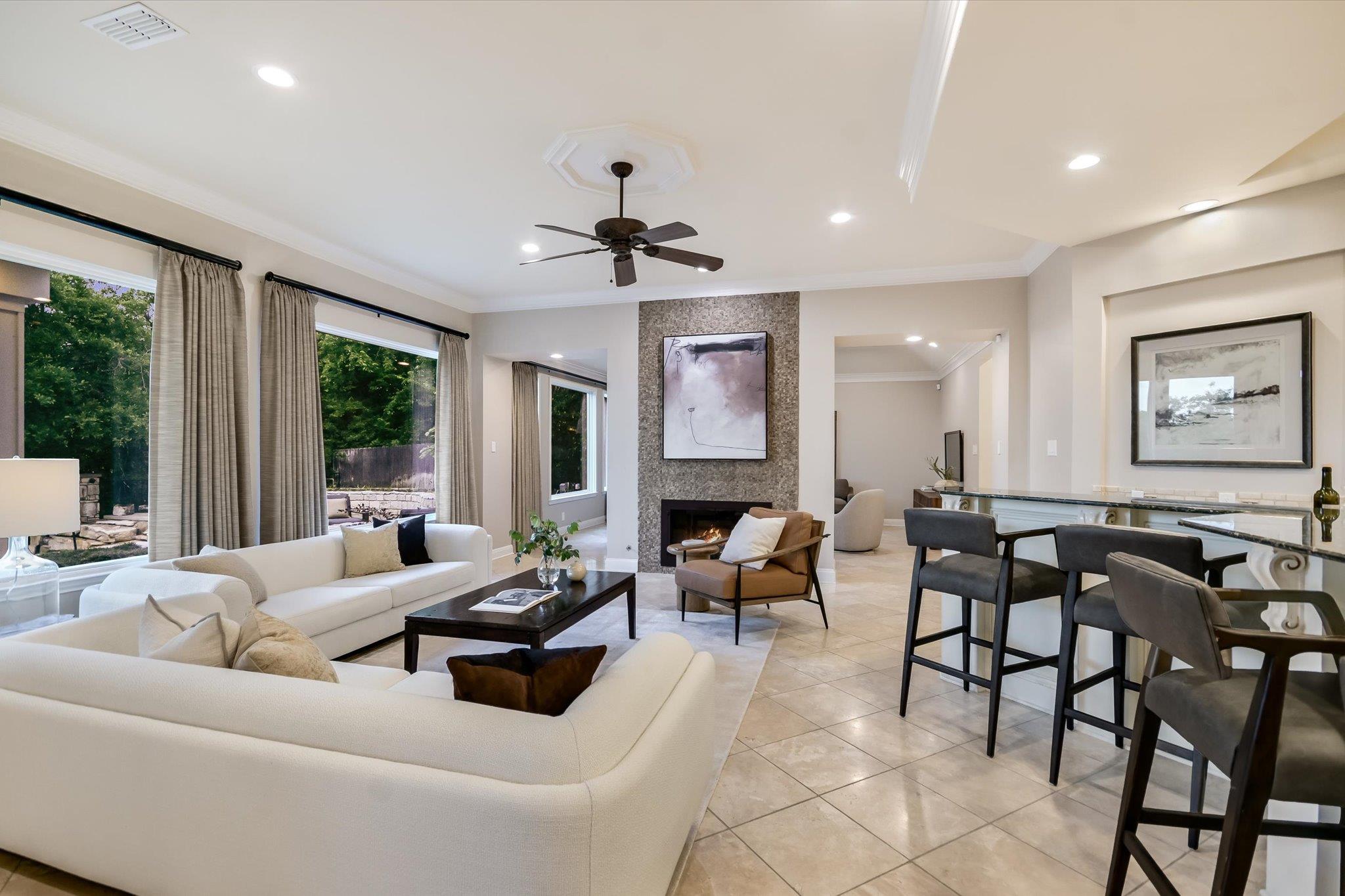 1703 Brookhaven DR