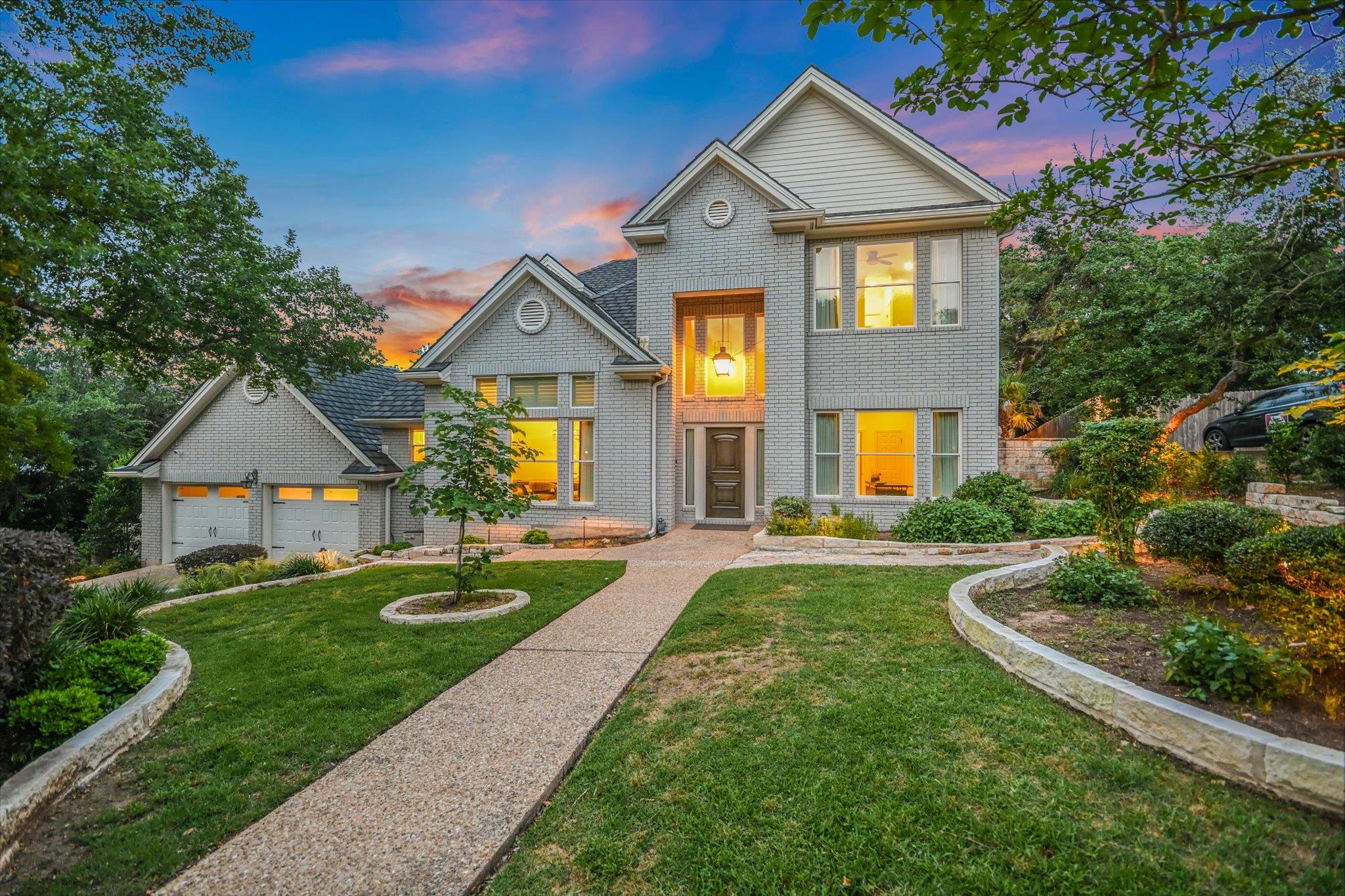 1703 Brookhaven DR